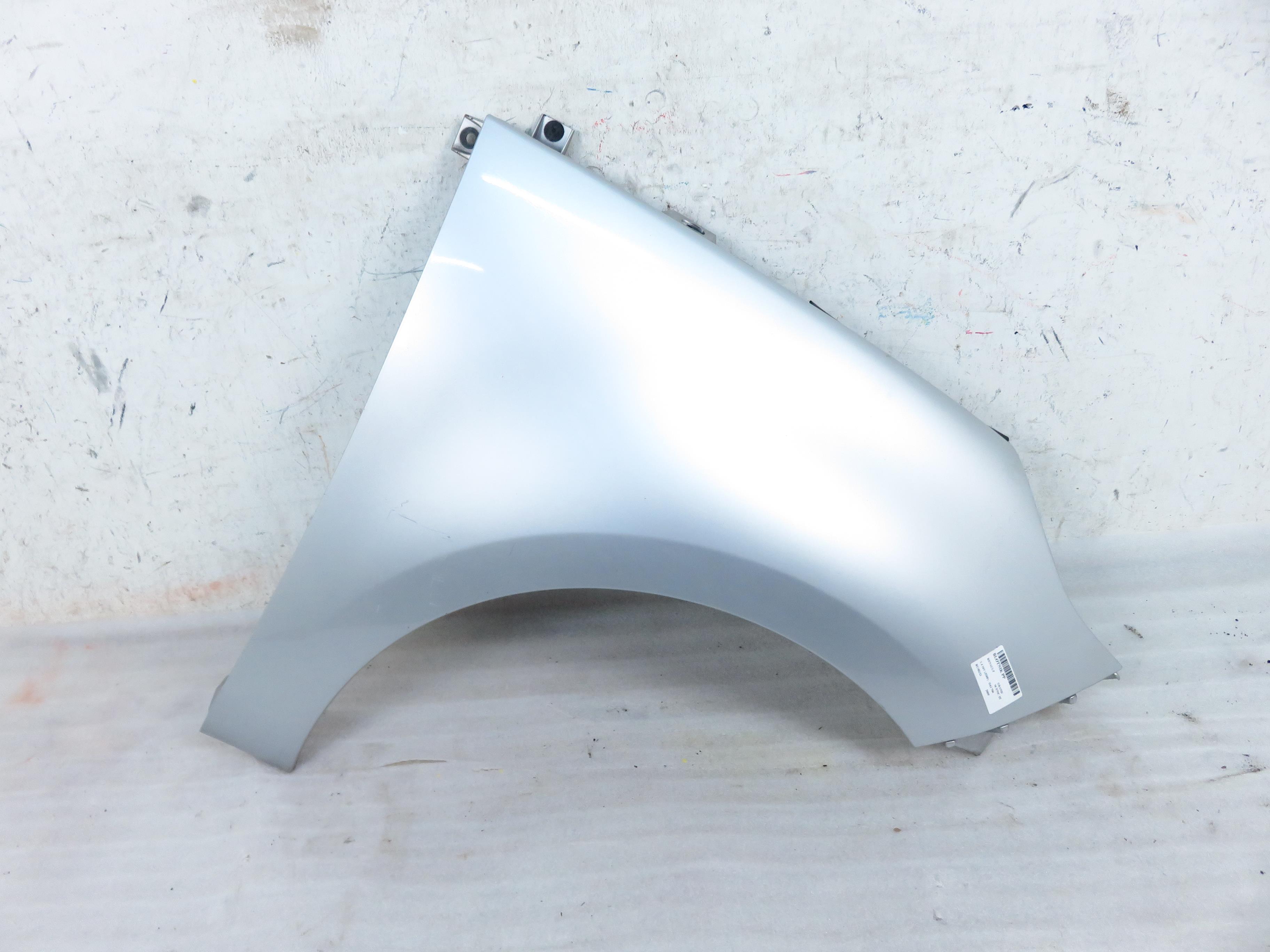 RENAULT Scenic 3 generation (2009-2015) Front Right Fender 22151348