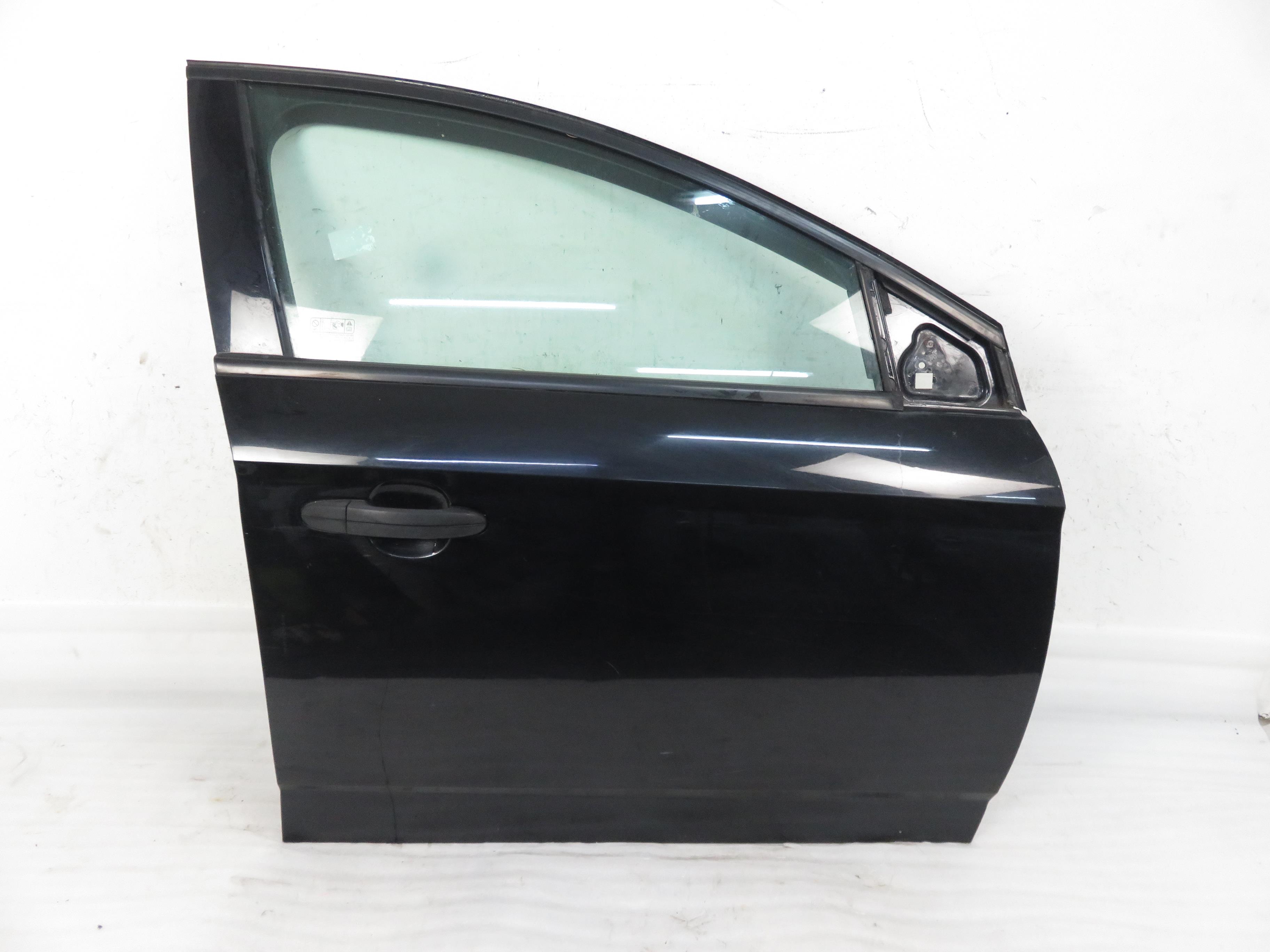 FORD Mondeo 4 generation (2007-2015) Front Right Door 25701655