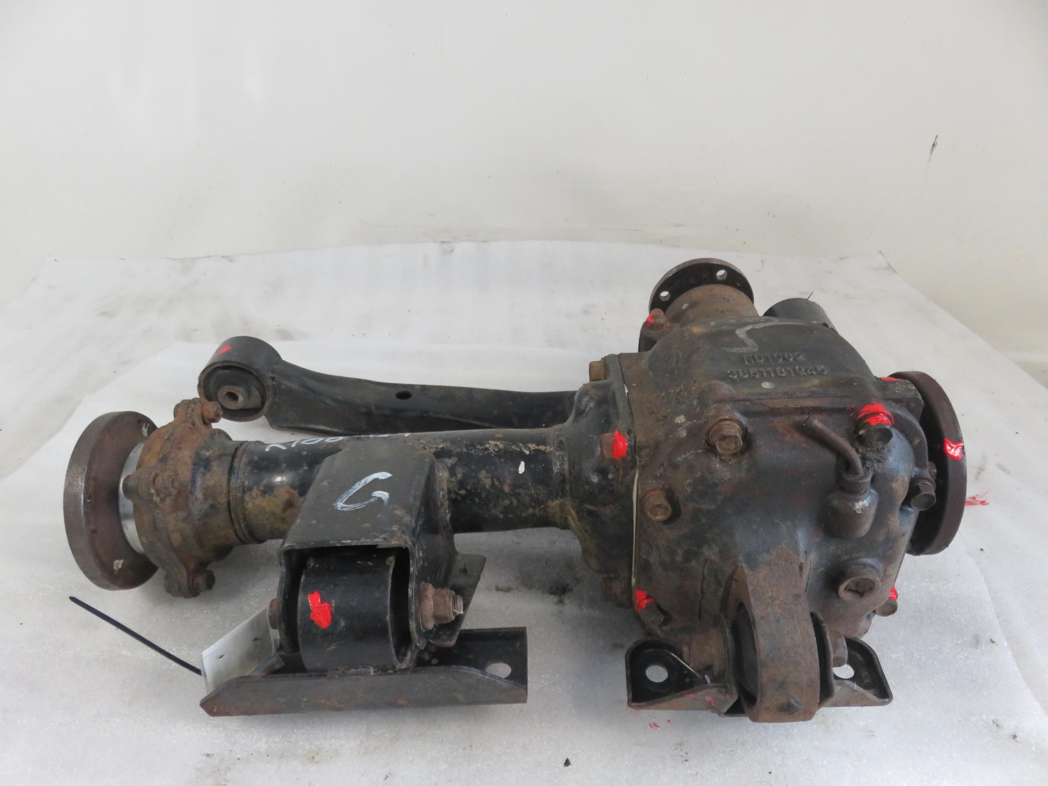 NISSAN Navara D22 (1997-2005) Front axle 3851161G45 26243660