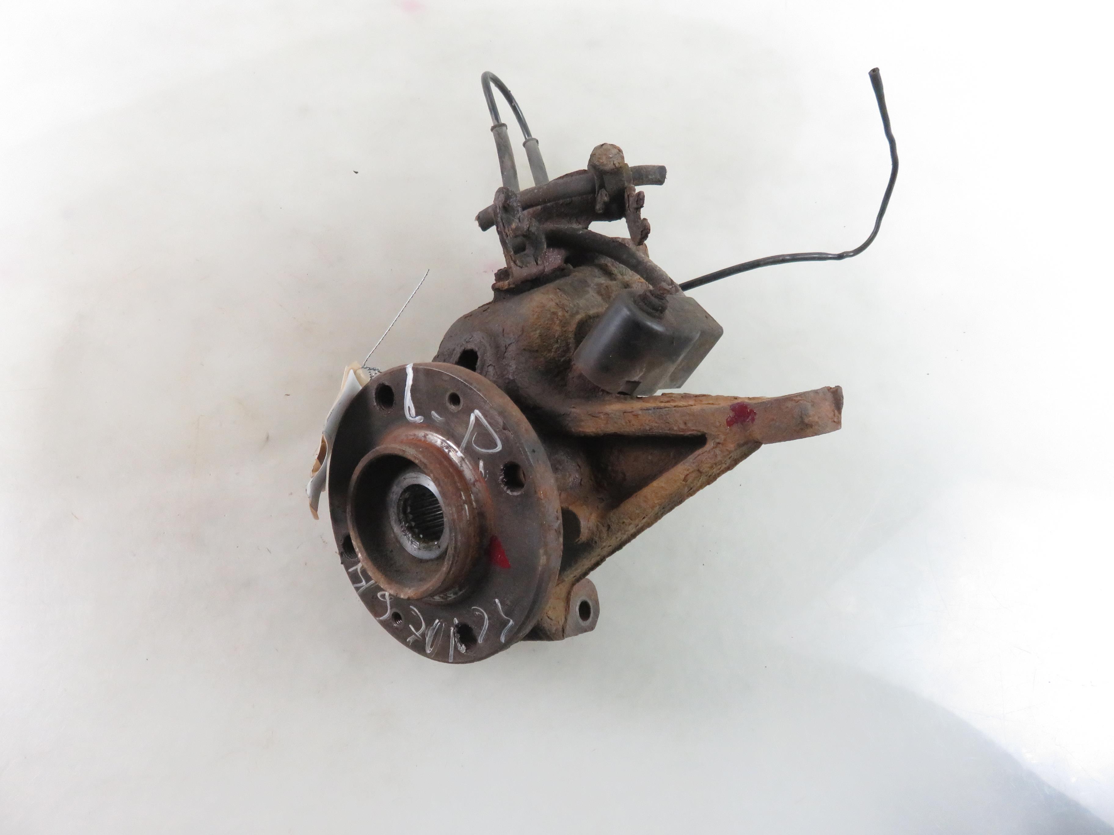 CITROËN Xsara Picasso 1 generation (1999-2010) Front Left Wheel Hub 26302672