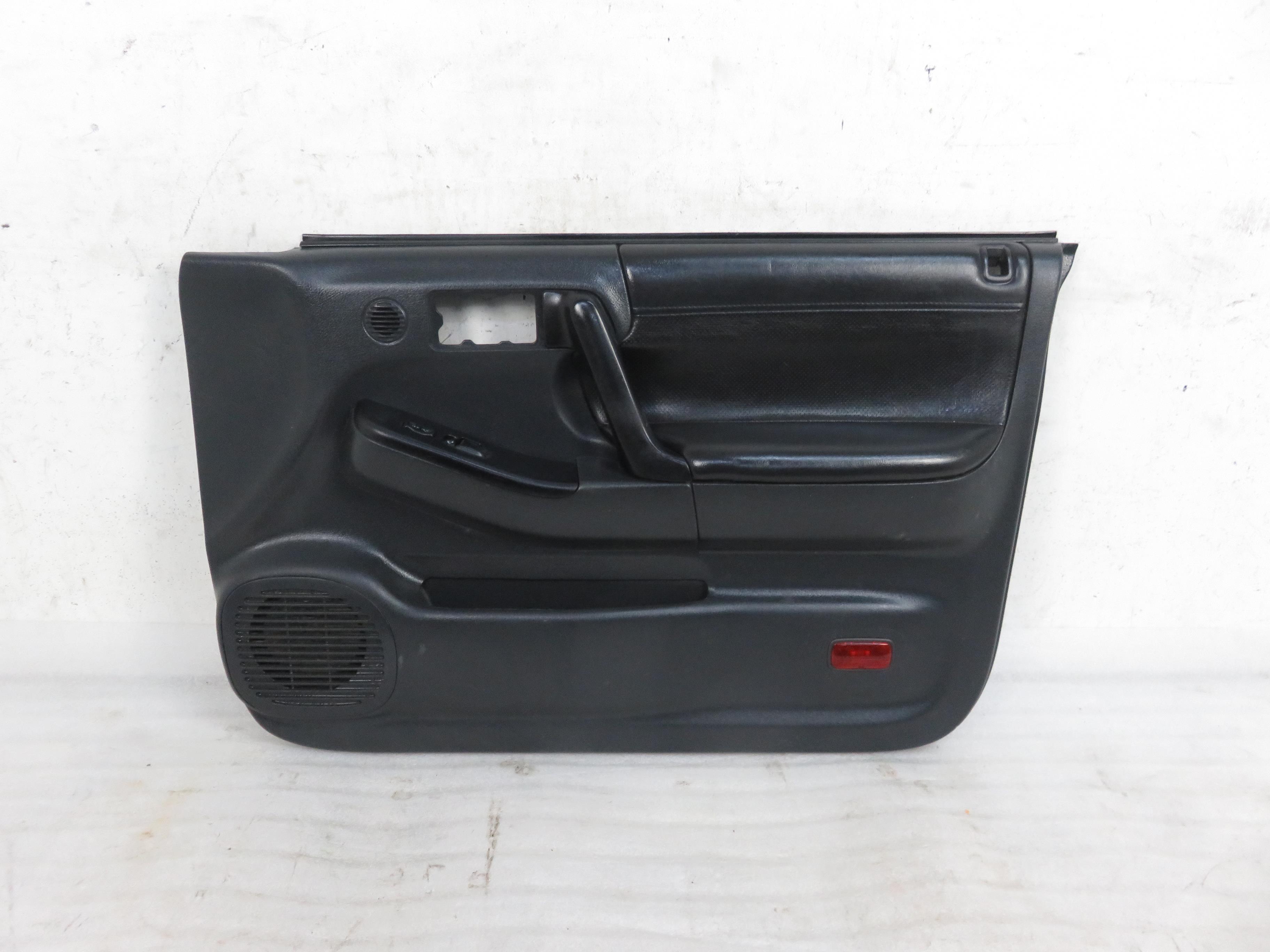 OPEL Frontera B (1998-2004) Front Right Door Panel 26413187