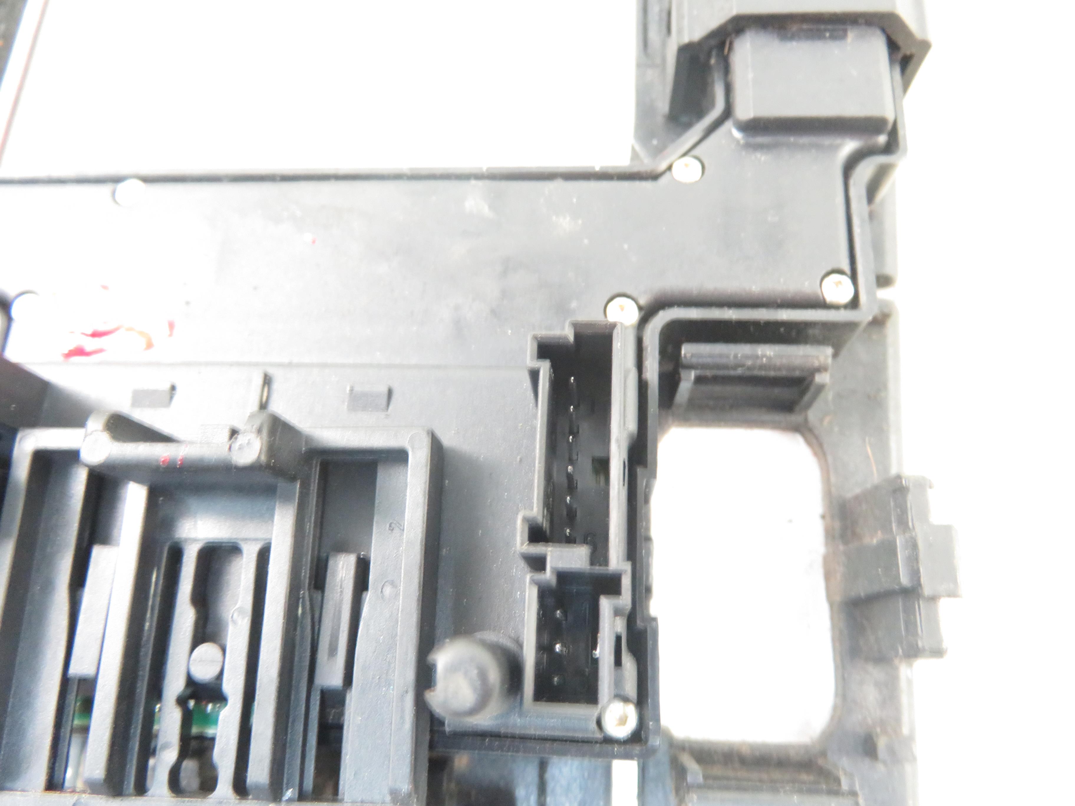 MERCEDES-BENZ E-Class W210/S210 (1995-2002) Front Left Door Window Switch 26820117