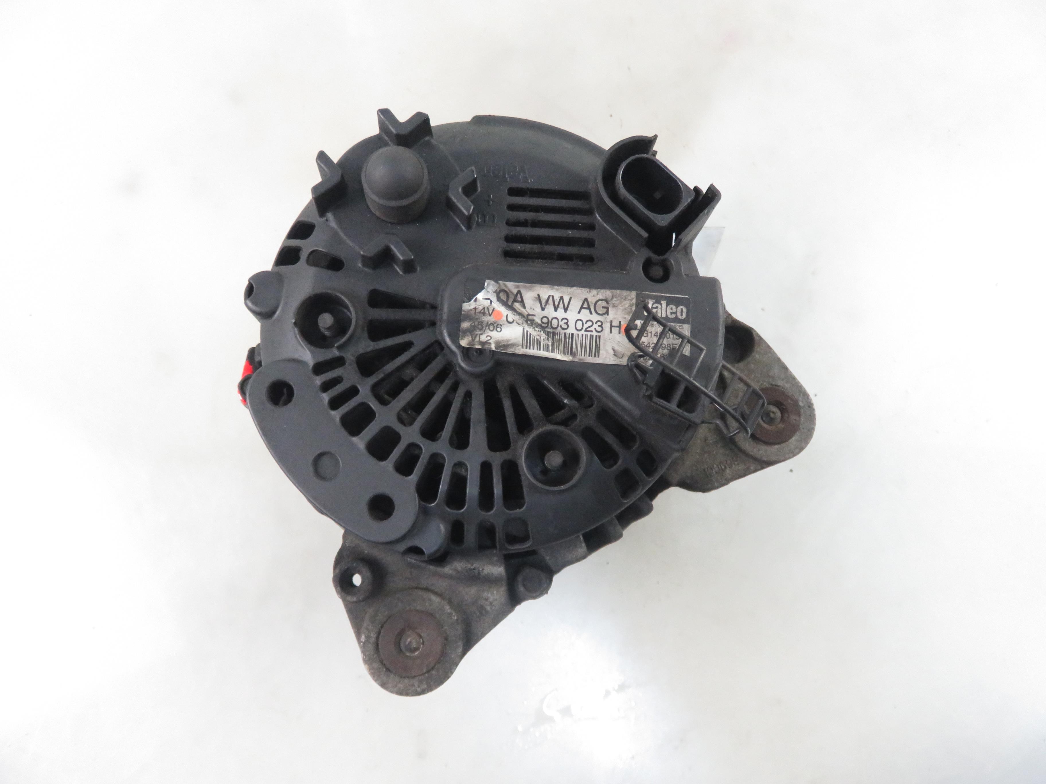 AUDI A4 B7/8E (2004-2008) Генератор 06F903023H 26659754