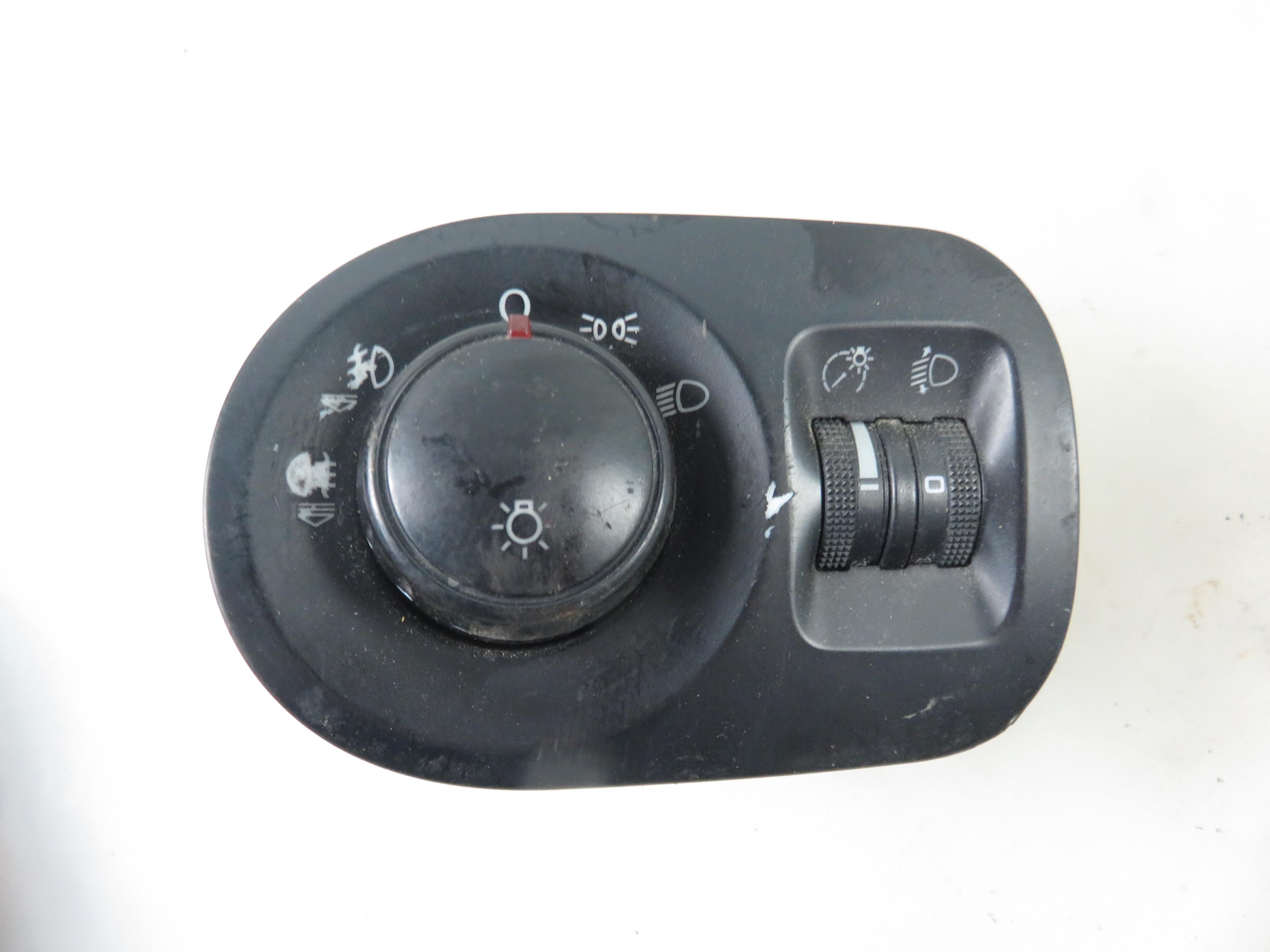 SEAT Toledo 3 generation (2004-2010) Headlight Switch Control Unit 5P1941431BS 26799804