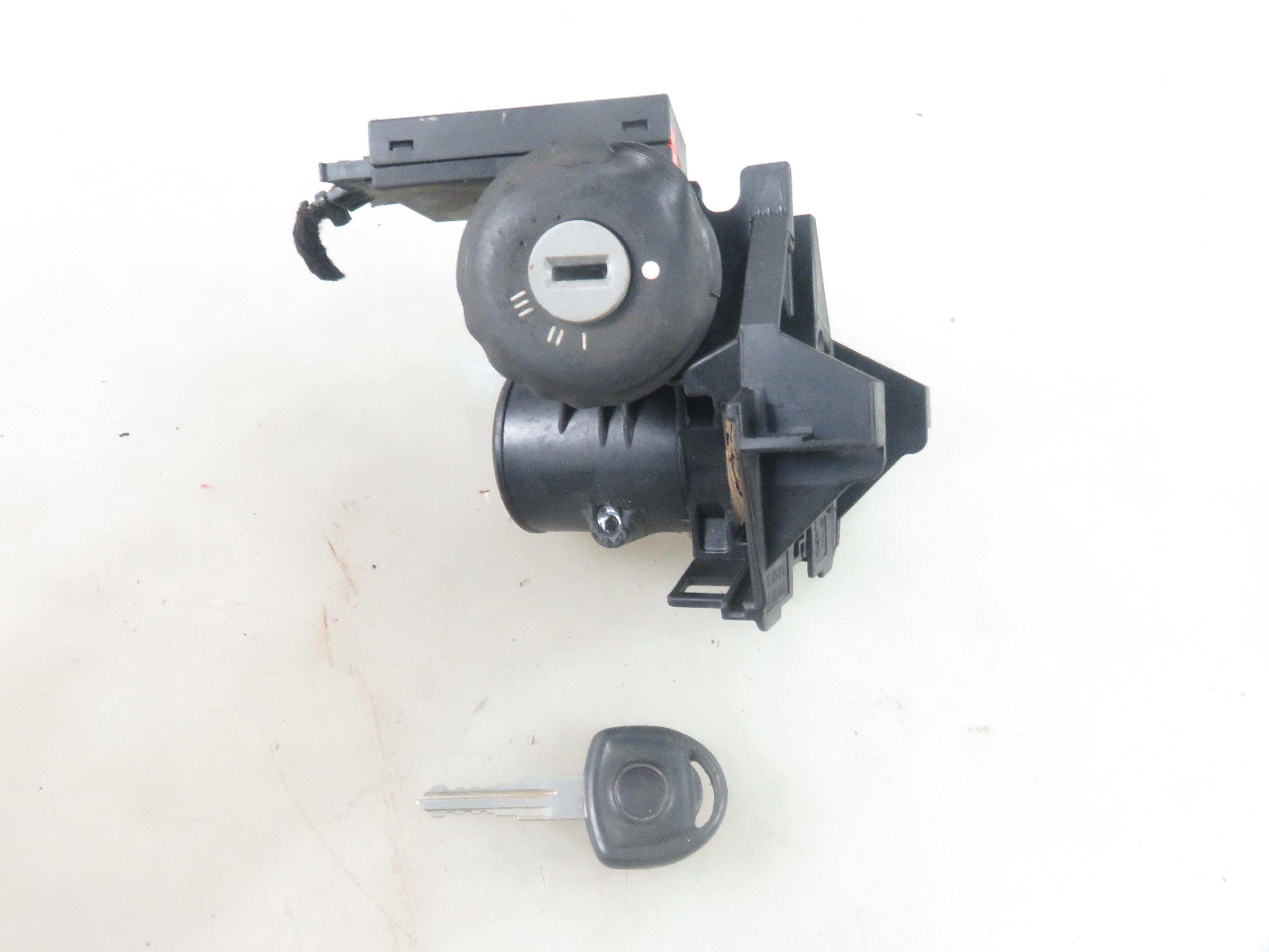 OPEL Corsa C (2000-2006) Ignition Lock 13144390,5WK47631 27348281