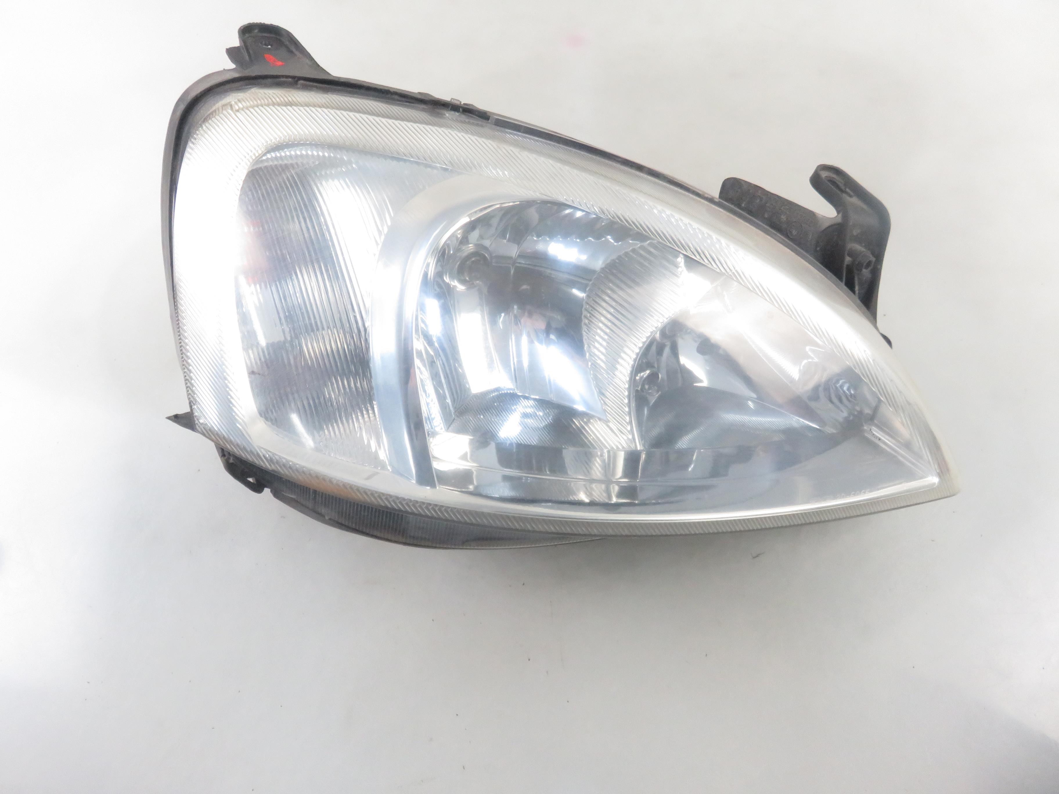 OPEL Corsa C (2000-2006) Front Right Headlight 27357135