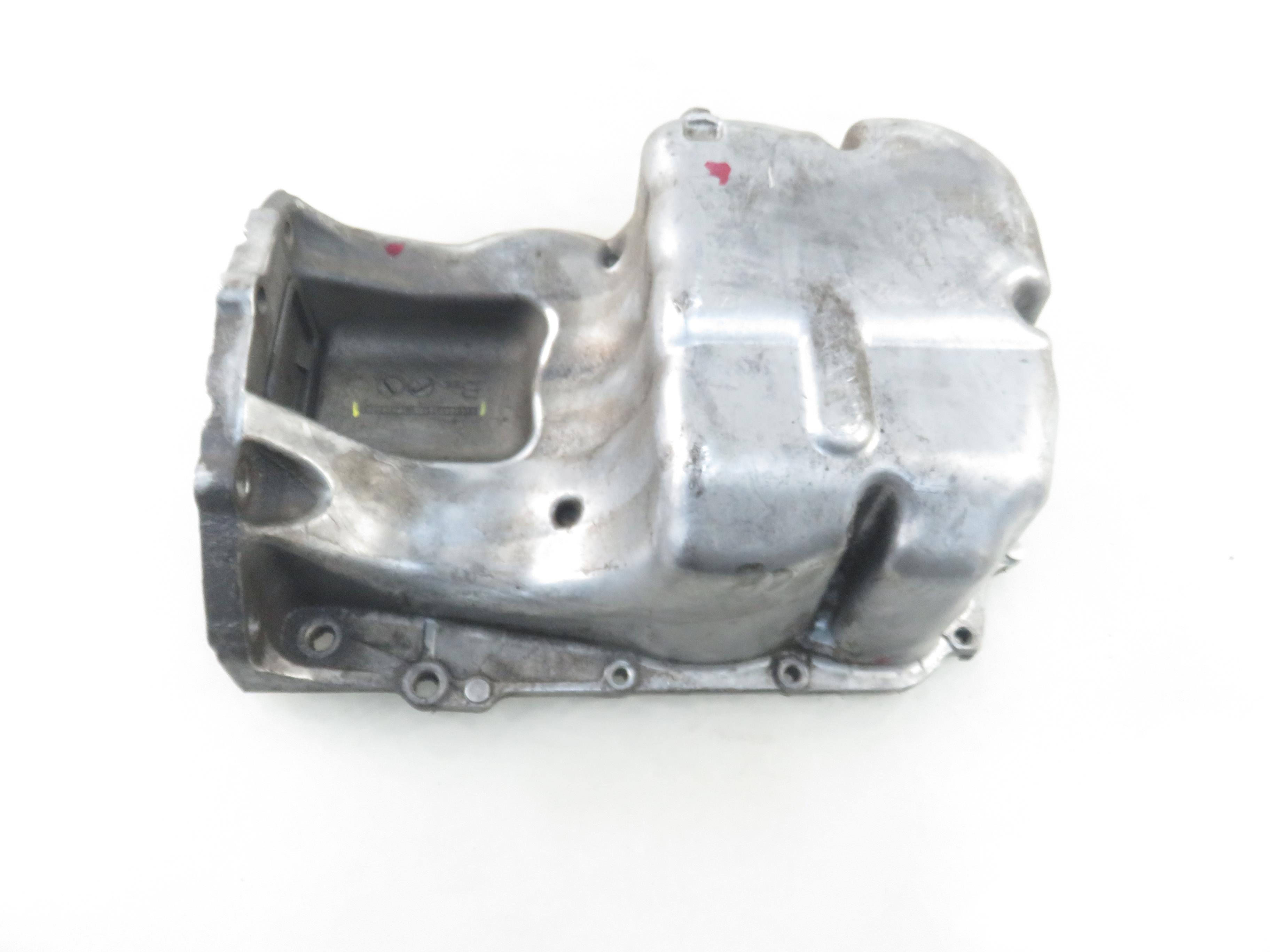 TOYOTA Yaris 1 generation (1999-2005) Kартер двигателя 121110J020 27432323