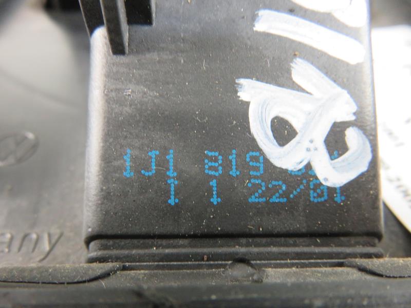 SEAT Cordoba 2 generation (1999-2009) Blower fan relay 1J1819021B 17930642