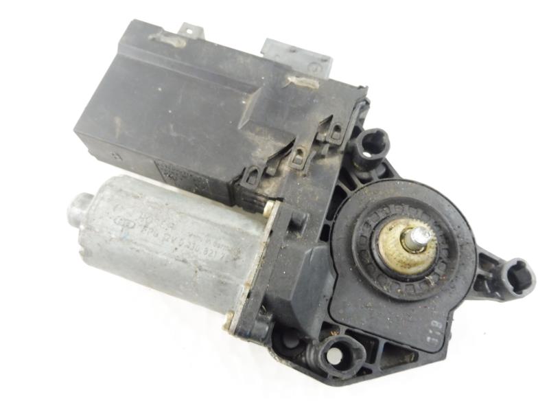 PEUGEOT 307 1 generation (2001-2008) Front Left Door Window Regulator Motor 9637130780 17922086