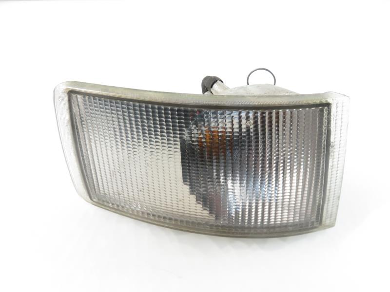 PEUGEOT Boxer 2 generation (1993-2006) Front right turn light 35700747 17923809