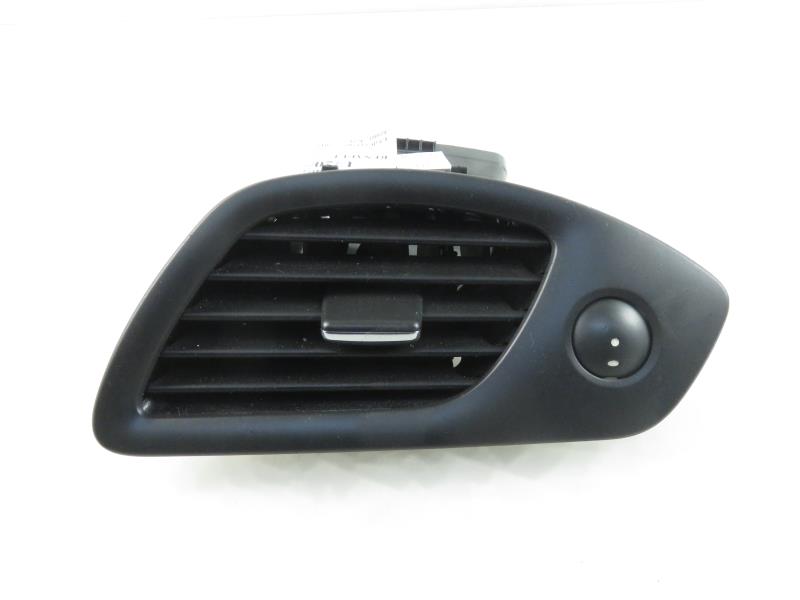 RENAULT Scenic 3 generation (2009-2015) Dashboard Air Vents 1012127 17778956