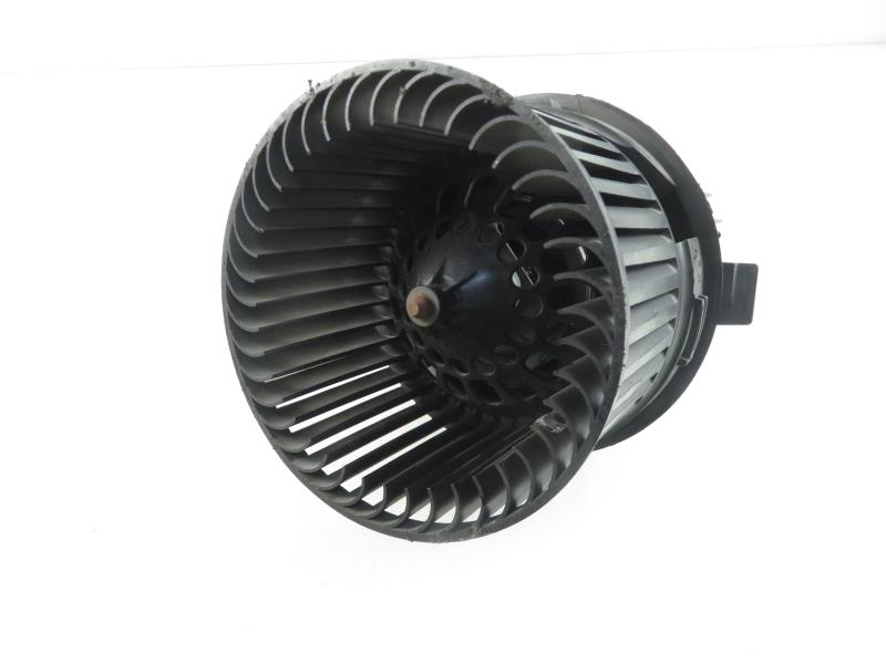 PEUGEOT 508 1 generation (2010-2020) Salono pečiuko ventiliatoriaus rėlė NN107860A 17829107
