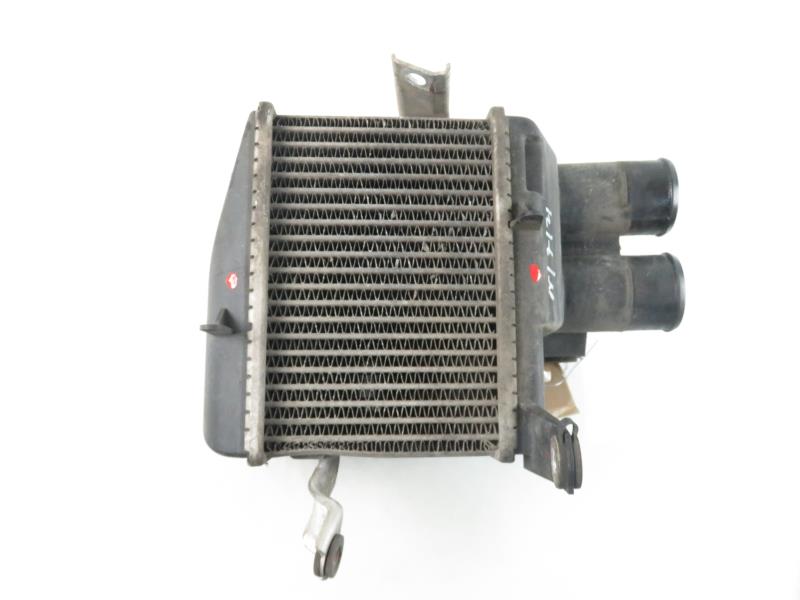 VOLVO V40 1 generation (1996-2004) Radiateur de refroidisseur intermédiaire 17829186