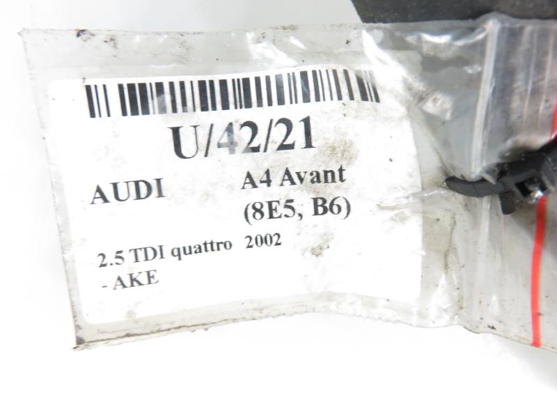 AUDI A4 B6/8E (2000-2005) Шланг гидроусилителя руля 21836462