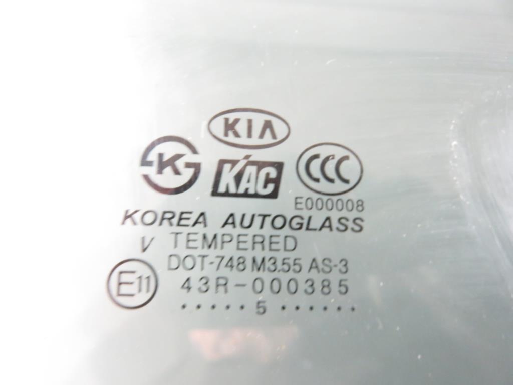 KIA Sportage 2 generation (2004-2010) Galinė dešinė fortkutė (mažasis stiklas) 17830193