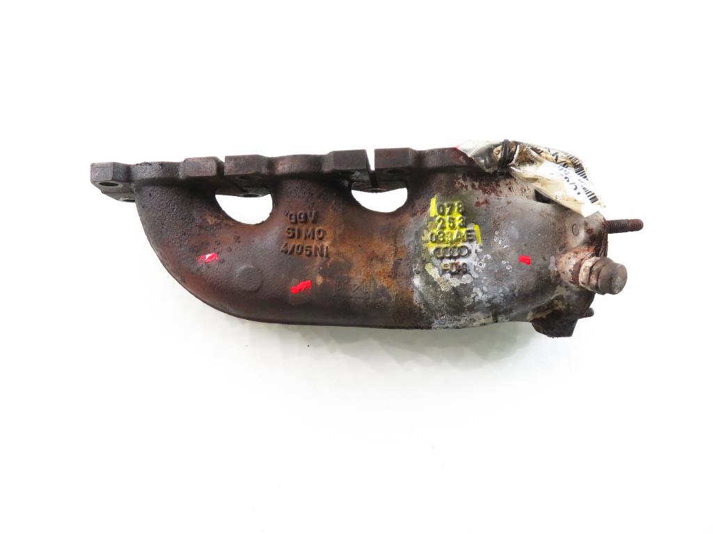 AUDI A4 B5/8D (1994-2001) Exhaust Manifold 078253033AE 21836864