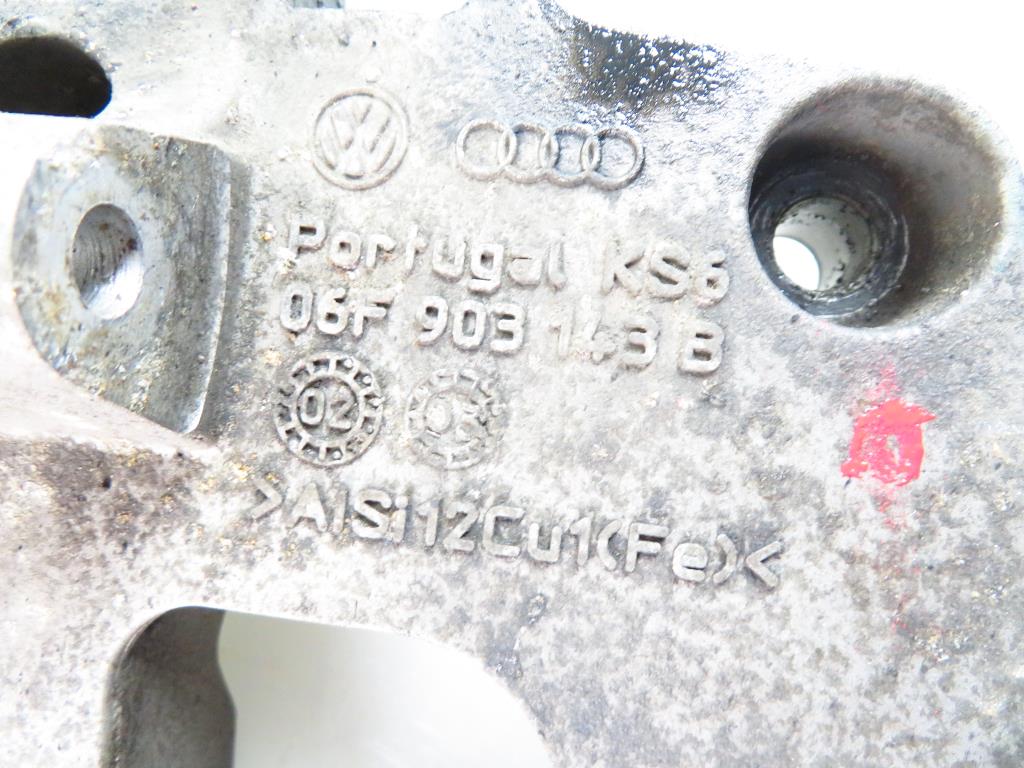 AUDI A3 8P (2003-2013) Generator beslag 06F903143B 21812483