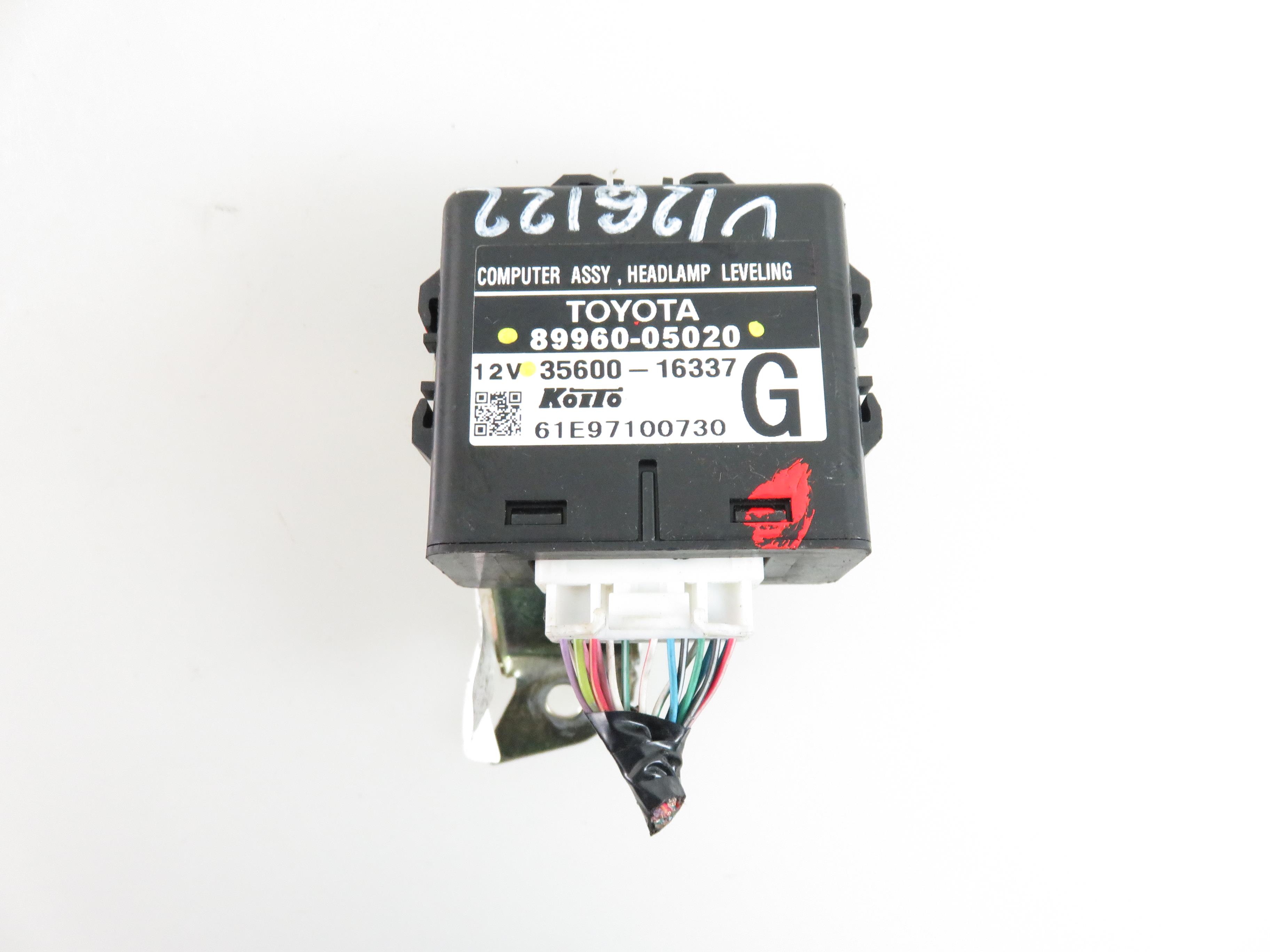 TOYOTA Avensis 2 generation (2002-2009) Блок света 8996005020, 3560016337 22022325