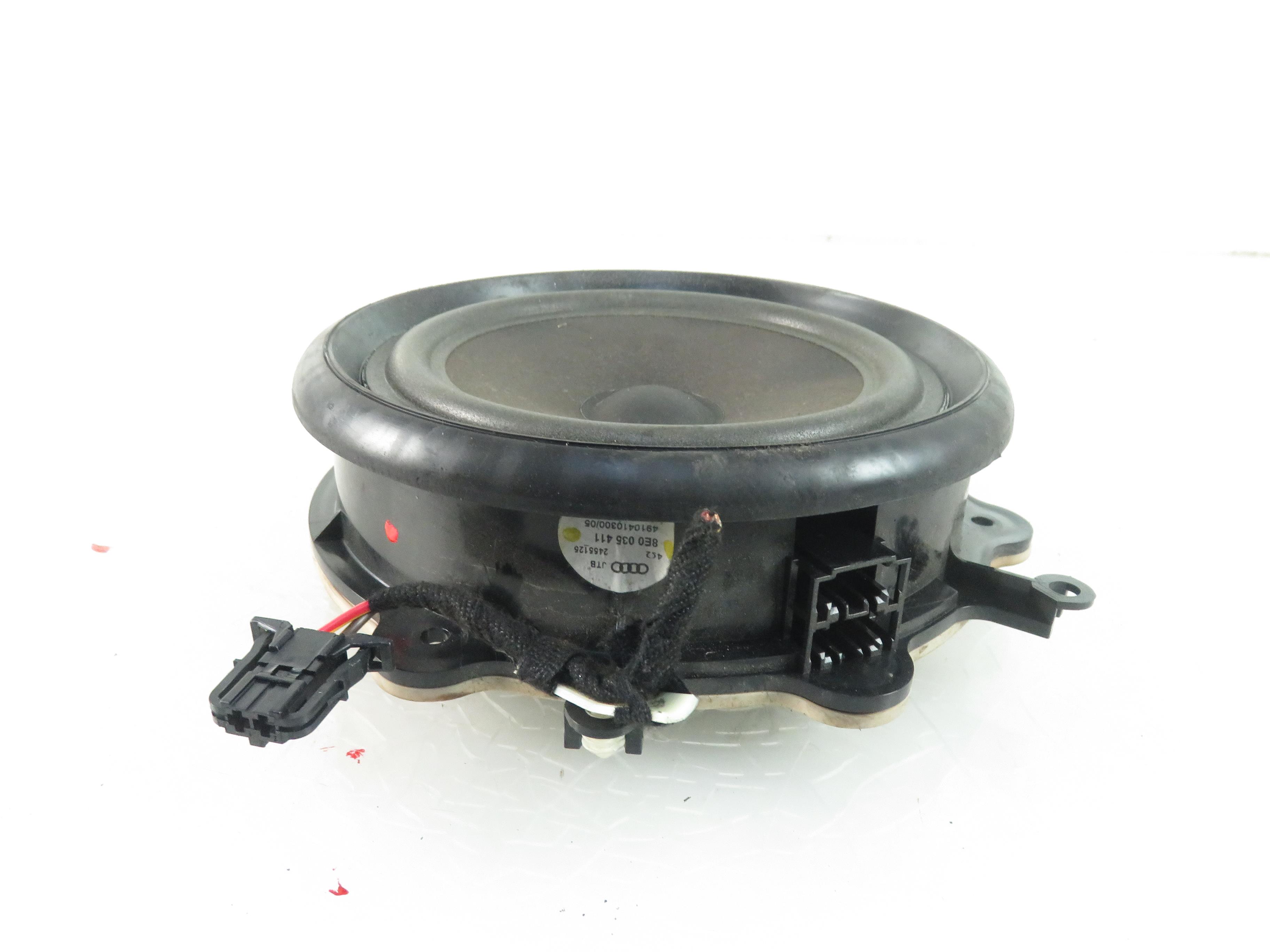 AUDI A4 B7/8E (2004-2008) Subwoofer din partea dreaptă sub scaun 8E0035411 21855465