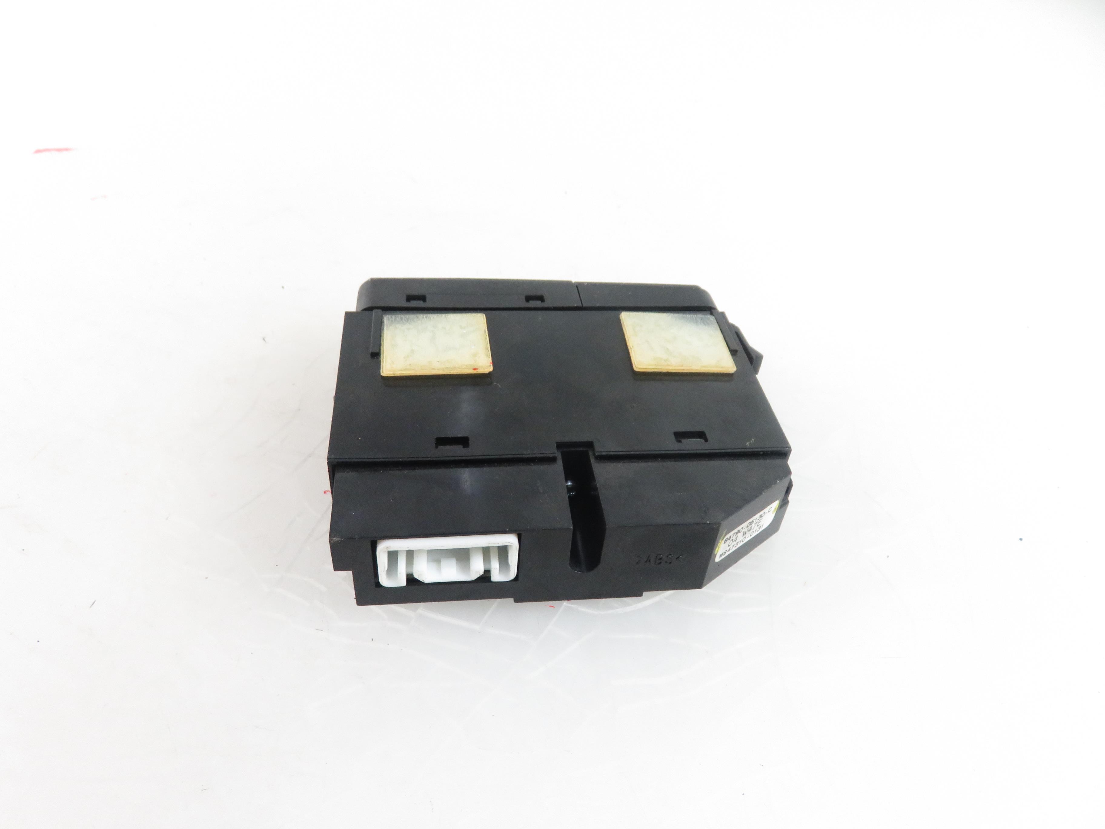 TOYOTA Avensis 2 generation (2002-2009) Rear window heating switch 8479005130C 17914413