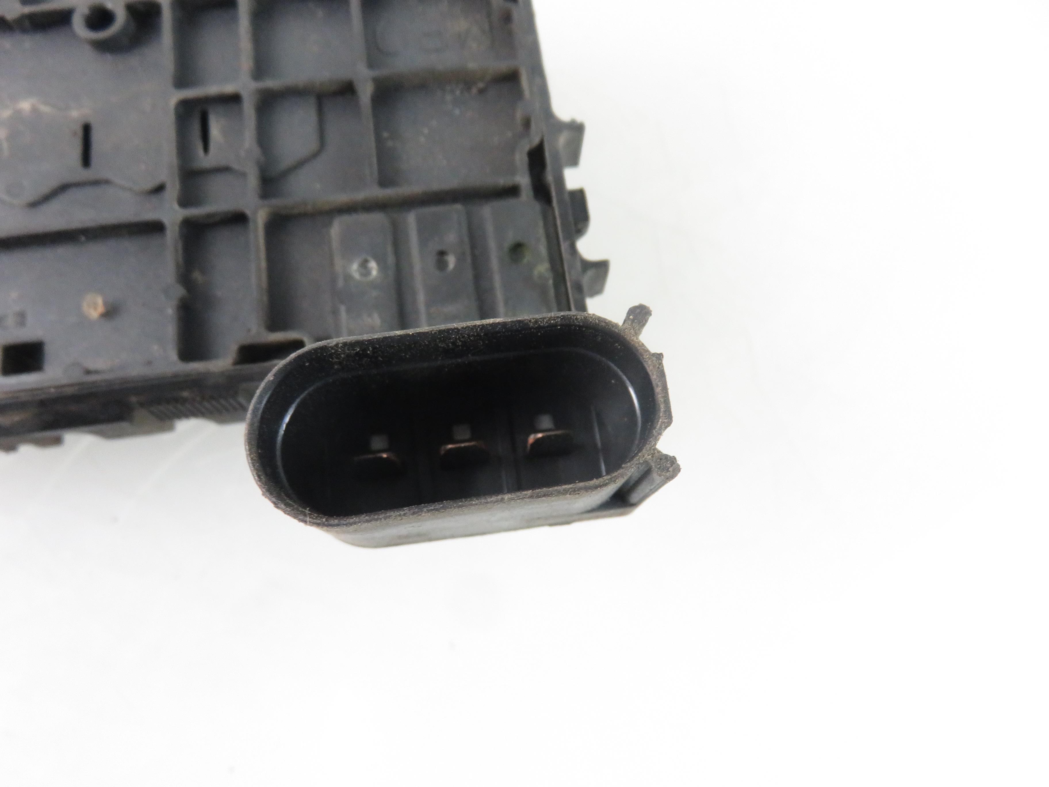 VOLKSWAGEN Caddy 2 generation (1995-2004) Safety Battery Terminal (SBK) 22041059