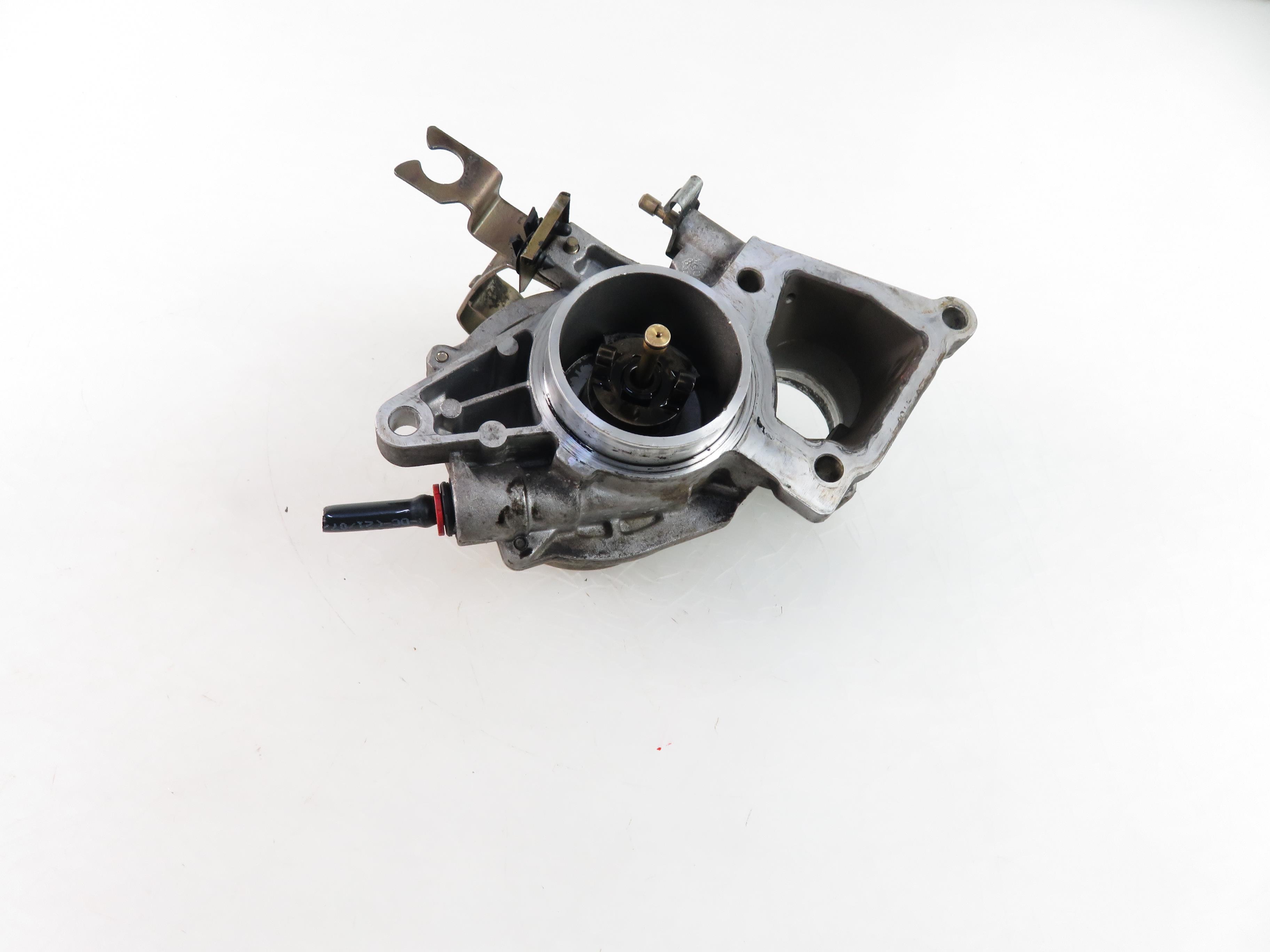 FORD Mondeo 3 generation (2000-2007) Vacuum Pump 17800730