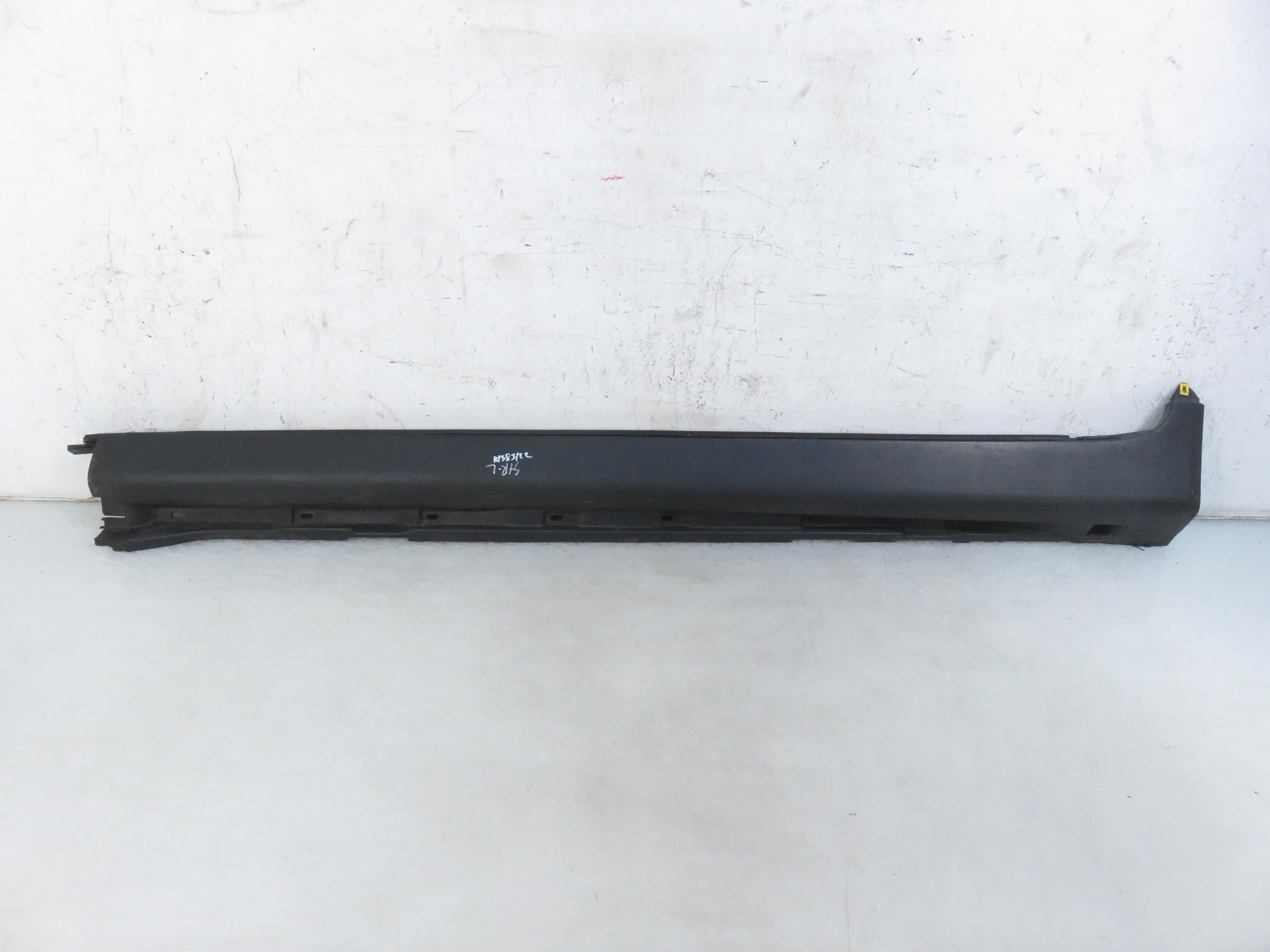 VOLVO XC90 1 generation (2002-2014) Capac prag lateral din plastic stângă 30653722 17798974