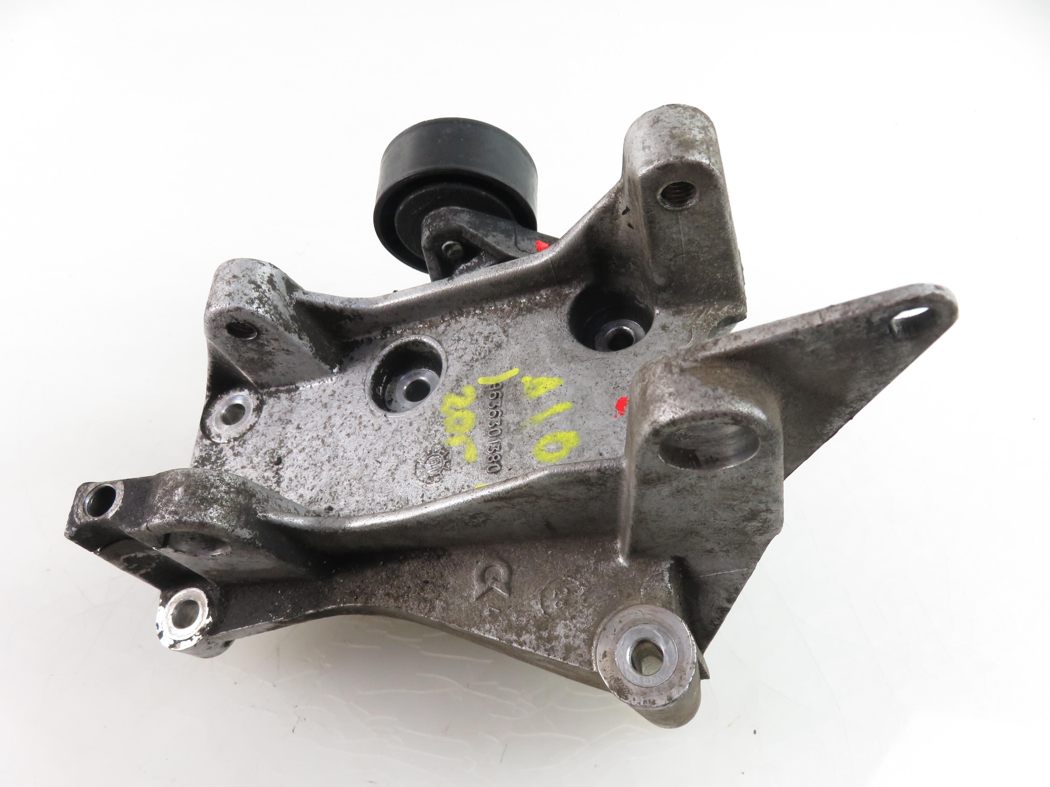 PEUGEOT 307 1 generation (2001-2008) Alternator bracket 9636301380 17922135