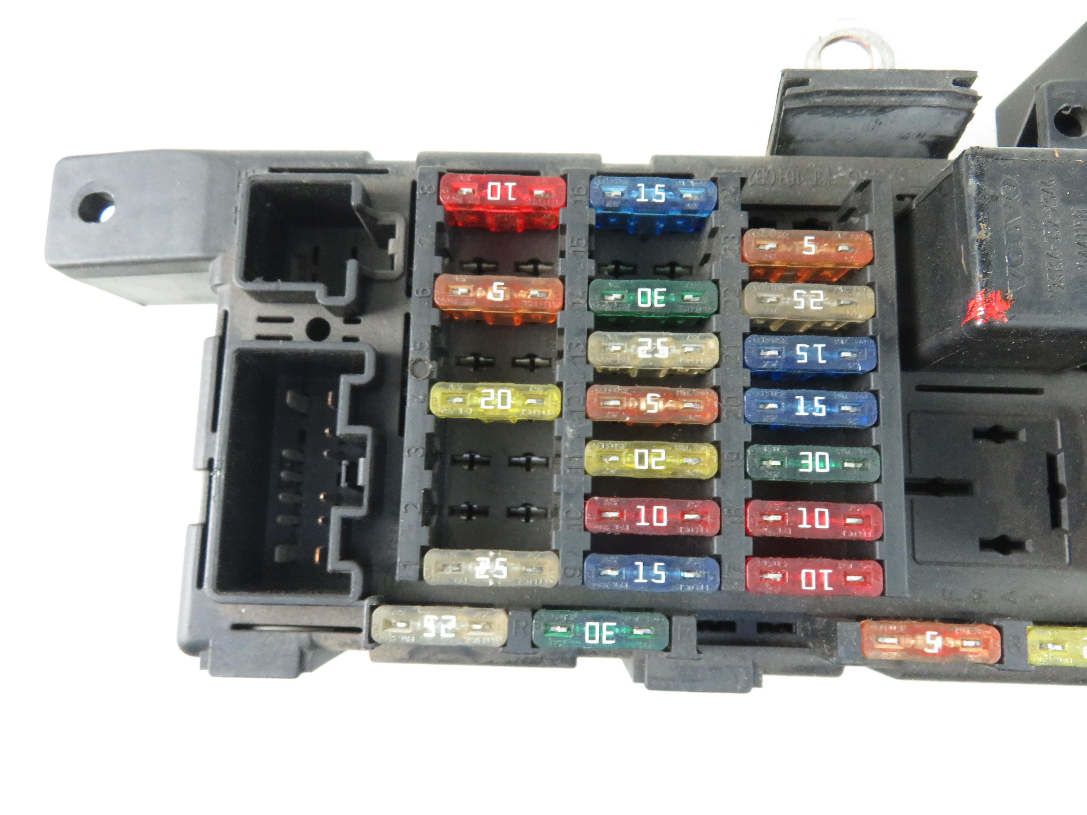 VOLVO S60 1 generation (2000-2009) Fuse Box 518787205,518787205 17915253