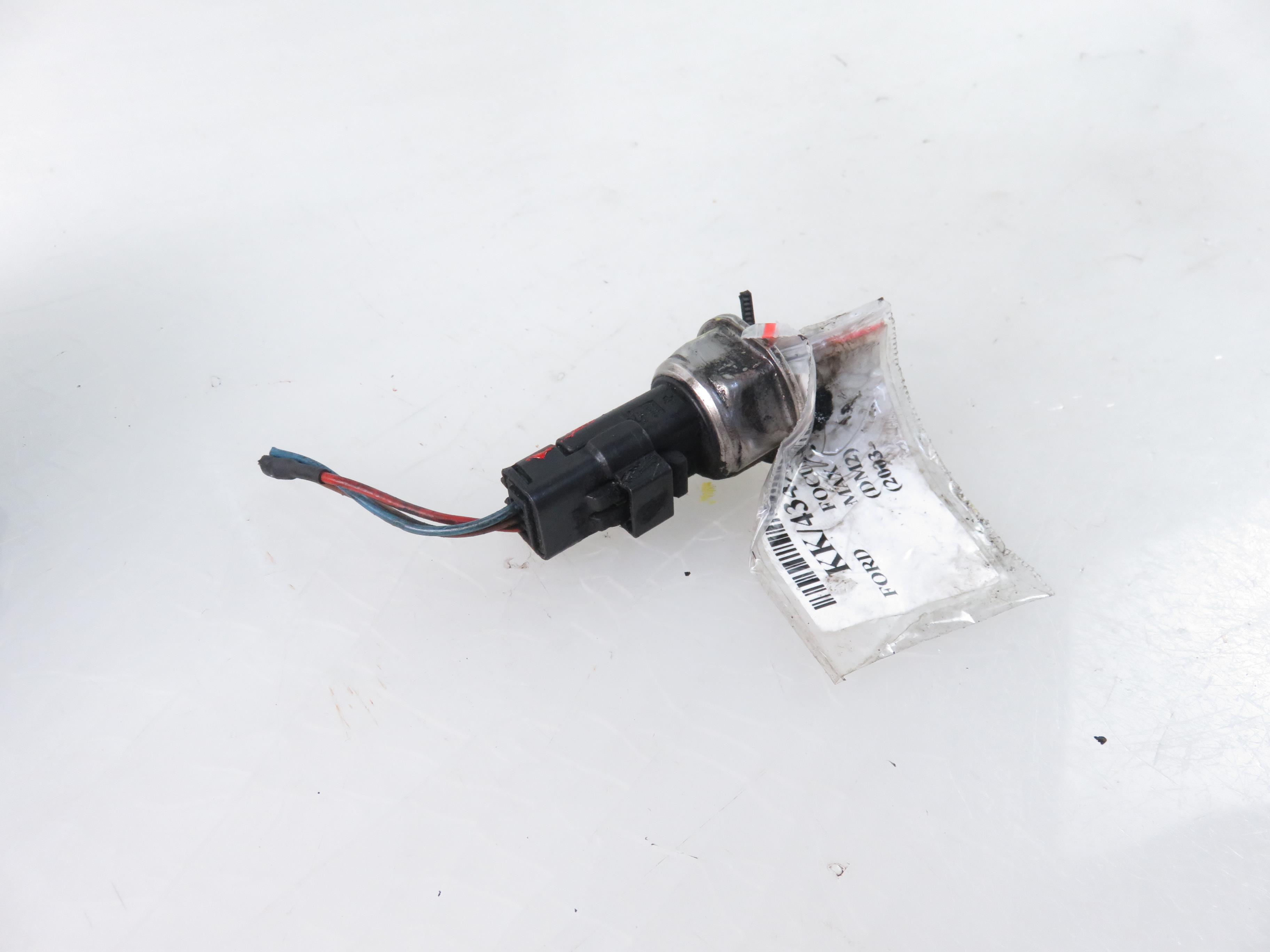 FORD C-Max 1 generation (2003-2010) Fuel pressure sensor 9653981180 17801471