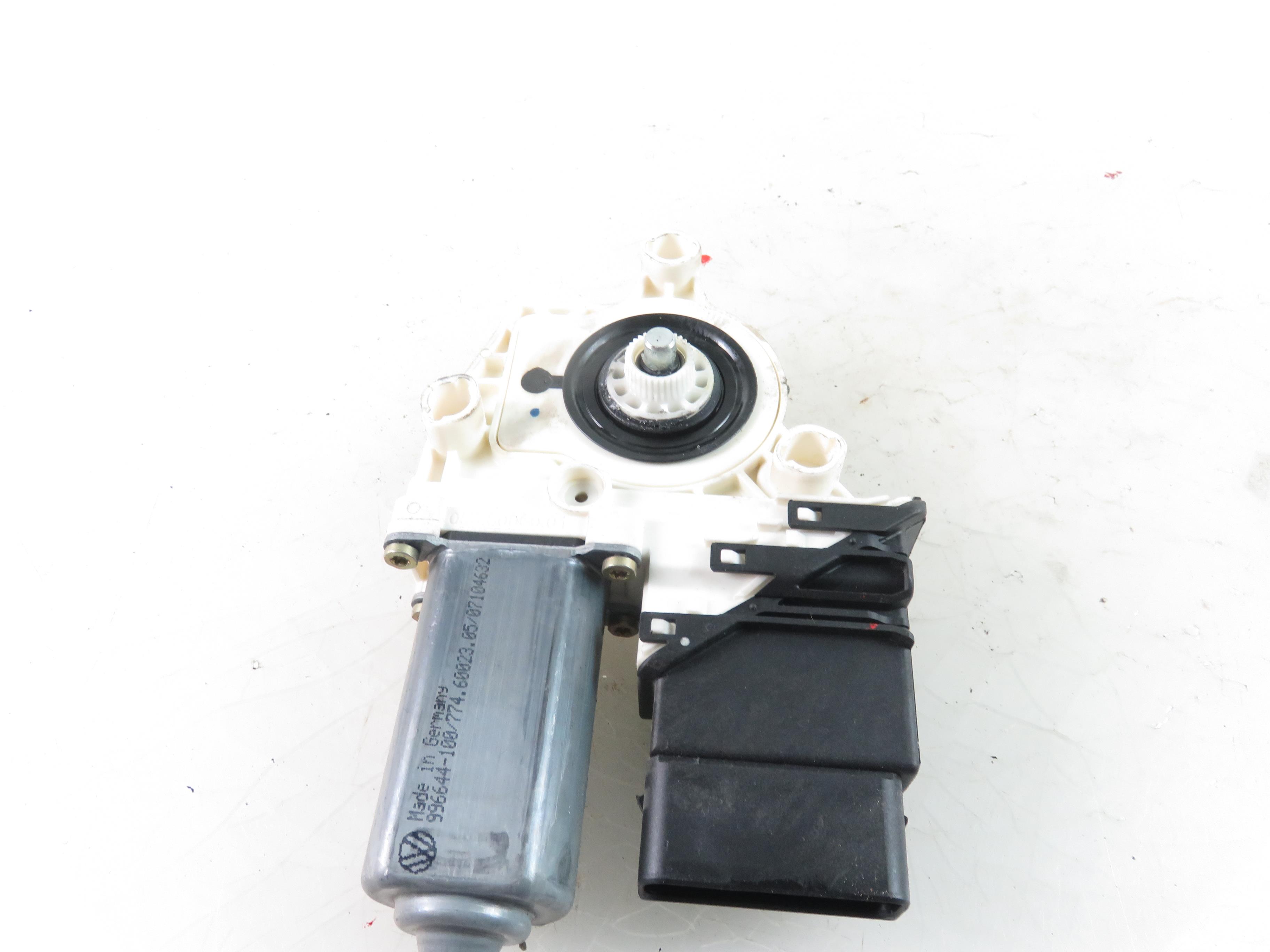 VOLKSWAGEN Touran 1 generation (2003-2015) Rear Right Door Window Control Motor 1K0959704B, 995929106 22041616