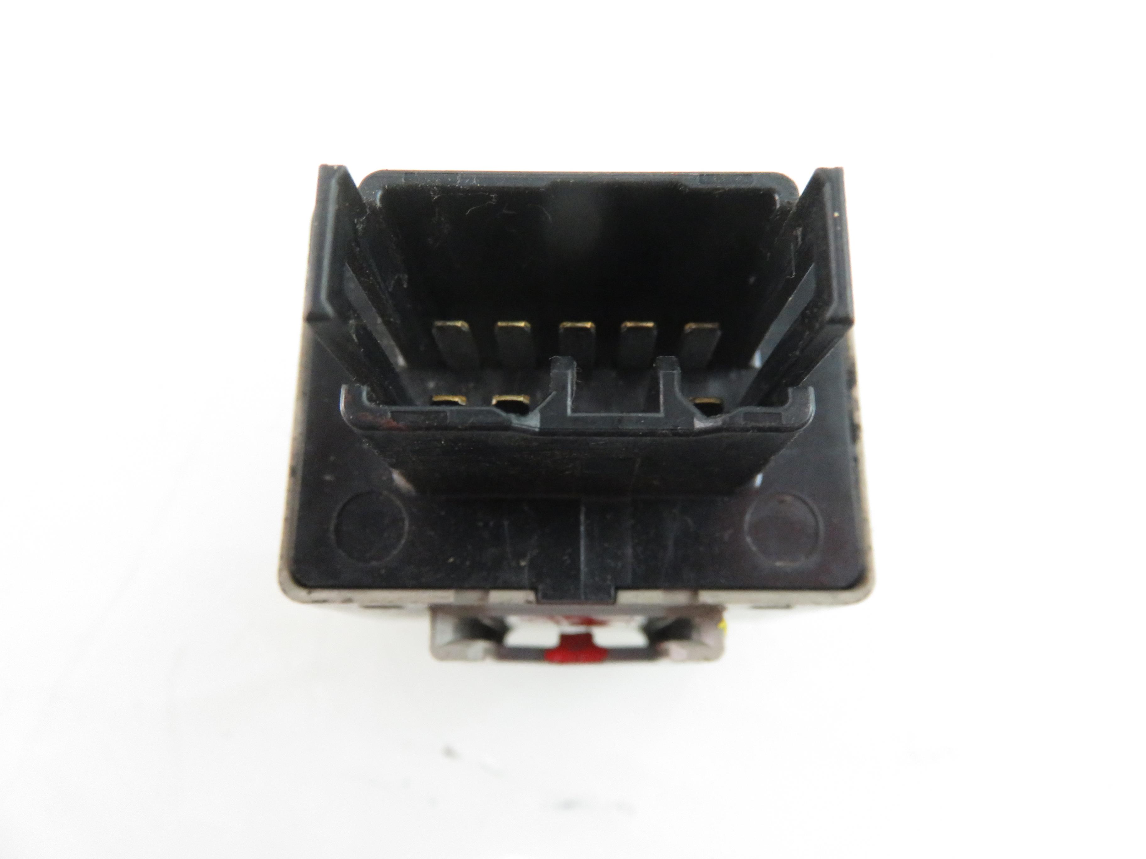 TOYOTA Corolla Verso 1 generation (2001-2009) Relays 8198050030 17797158