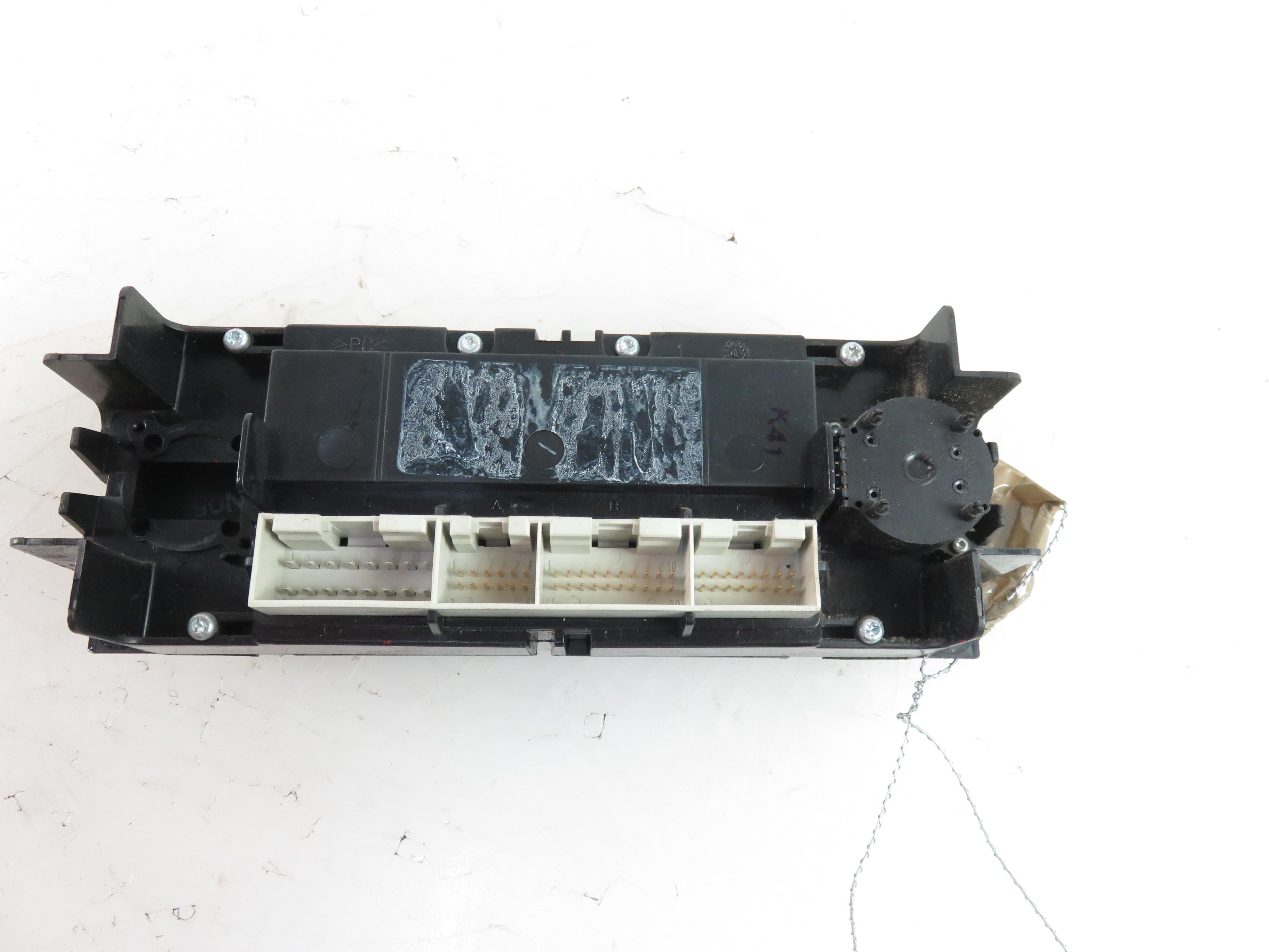 VOLKSWAGEN Bora 1 generation (1998-2005) Climate  Control Unit 21931325