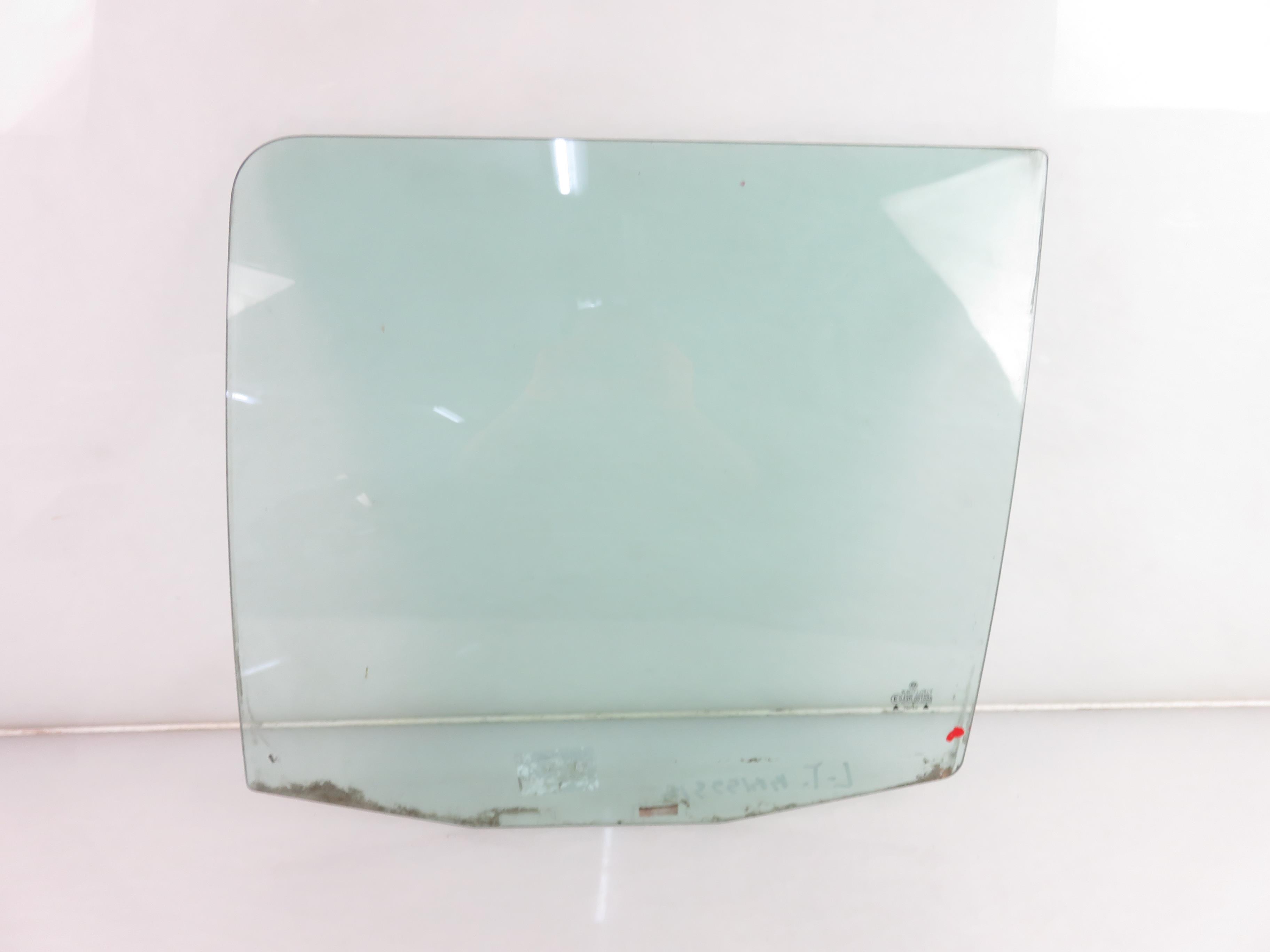 VOLKSWAGEN Golf 3 generation (1991-1998) Rear Left Door Window 22040925