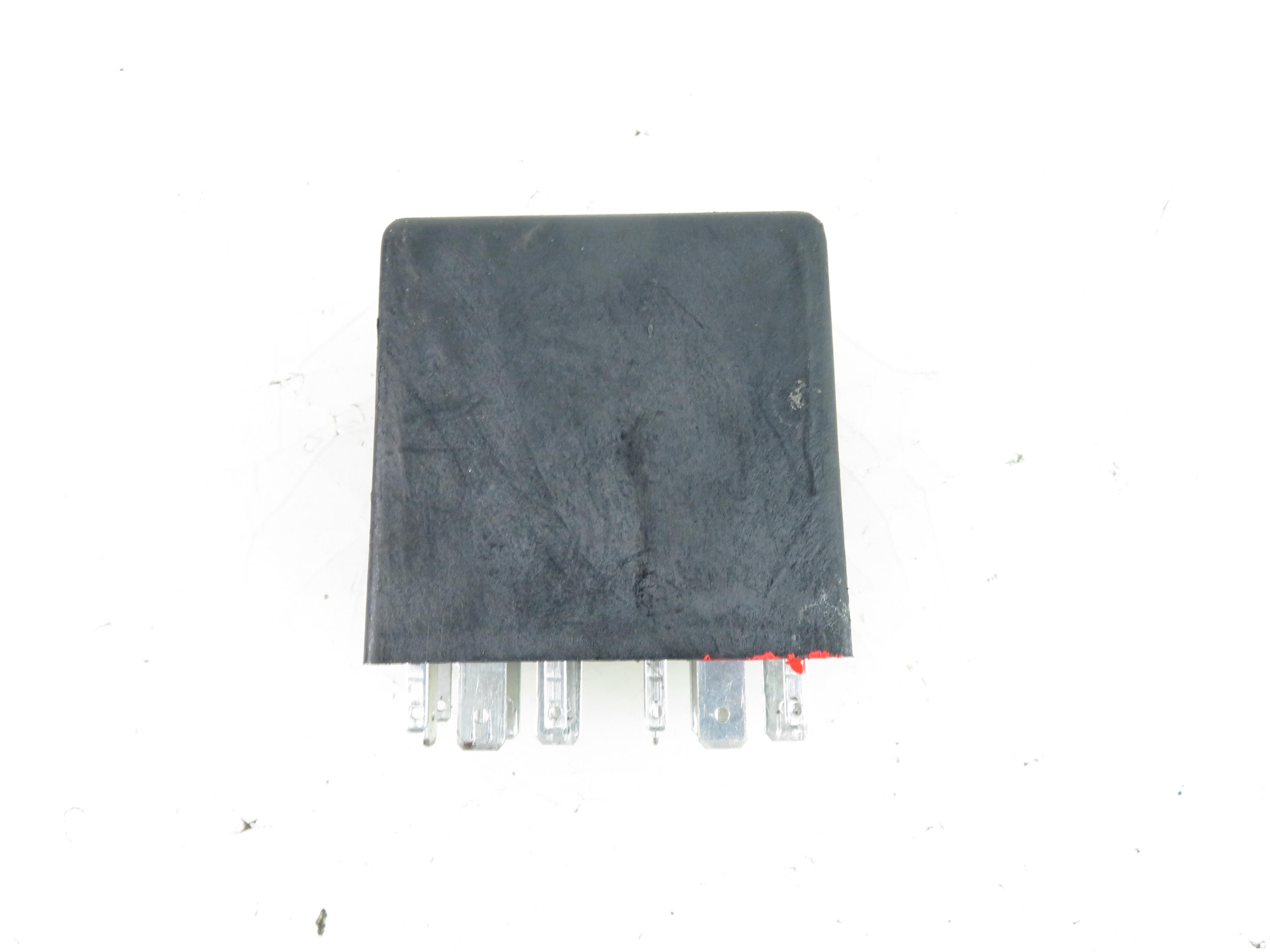 AUDI A6 C5/4B (1997-2004) Relays 4B0919471A 21837326