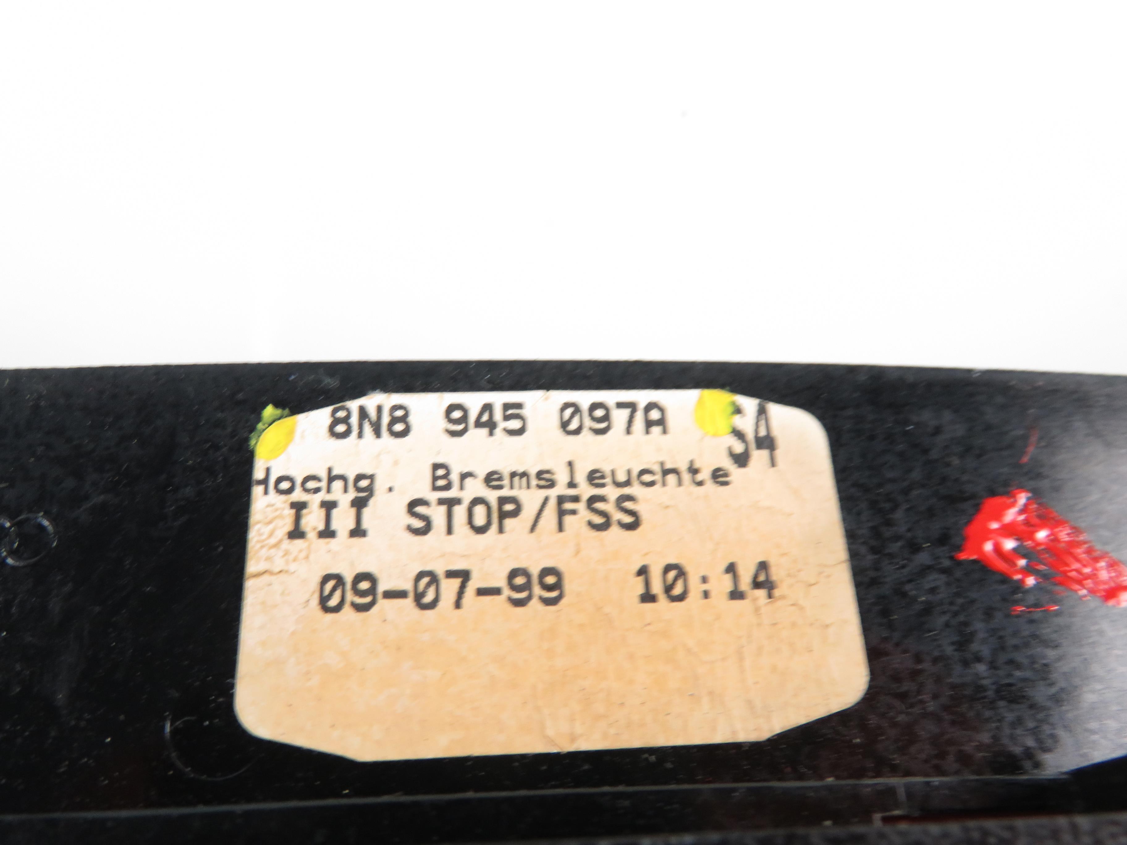 AUDI TT 8N (1998-2006) Galinis papildomas stop žibintas 8N8945097A 21836836
