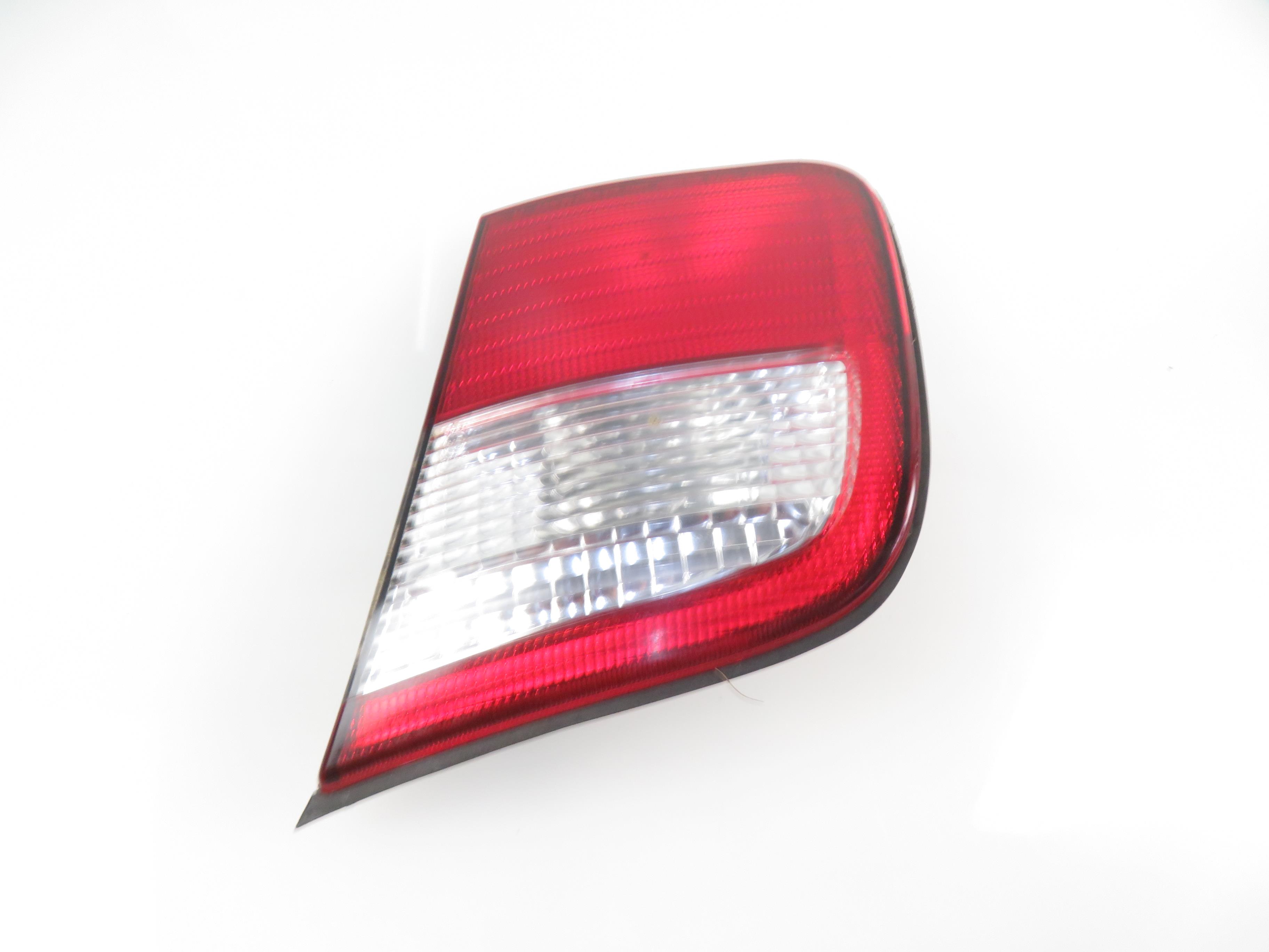 SUBARU Forester SF (1997-2002) Rear Right Taillight Lamp 22620697 17800897