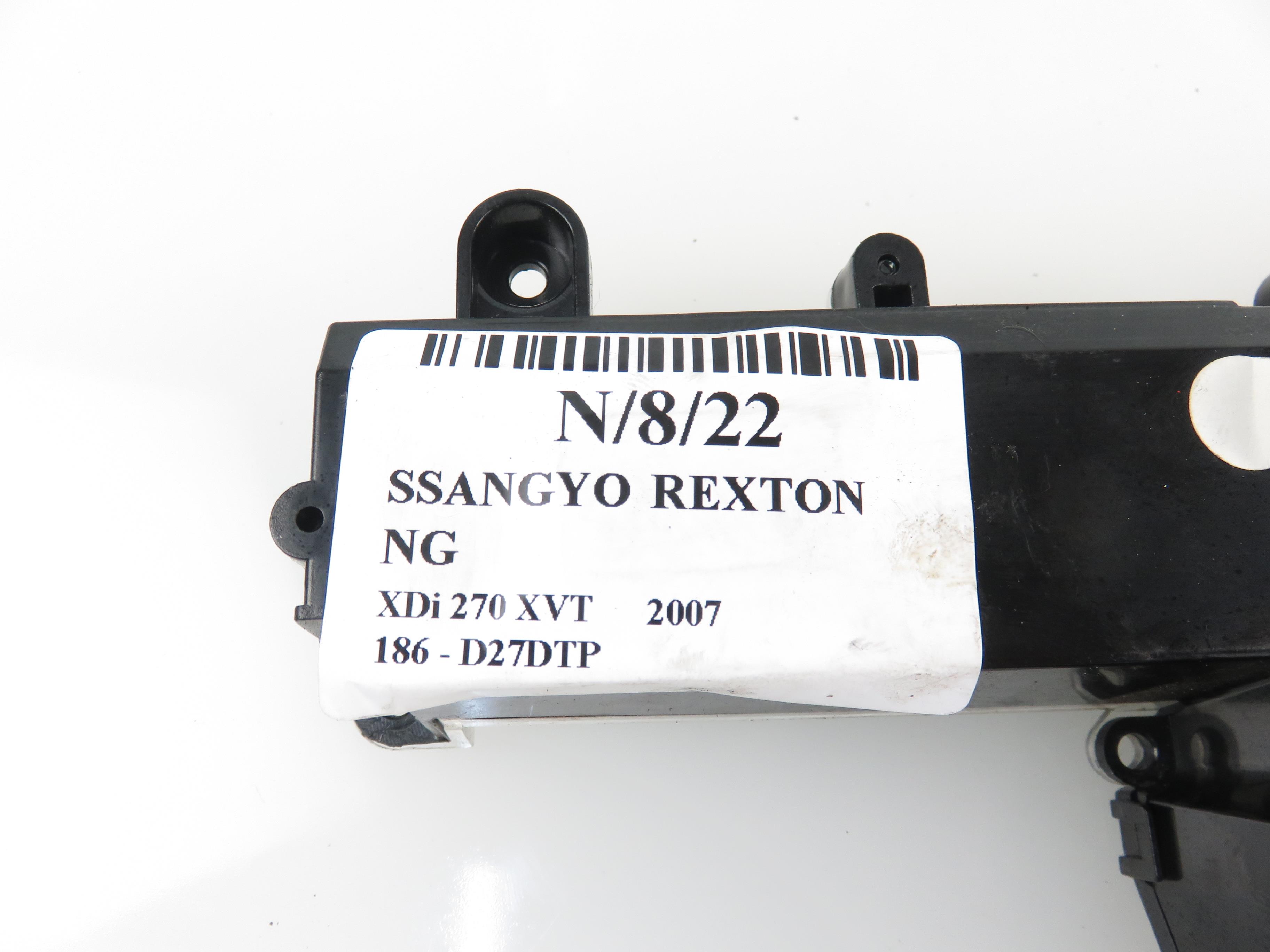 SSANGYONG Rexton Y250 (2006-2016) Екран навигаций 8570008B40 17915388