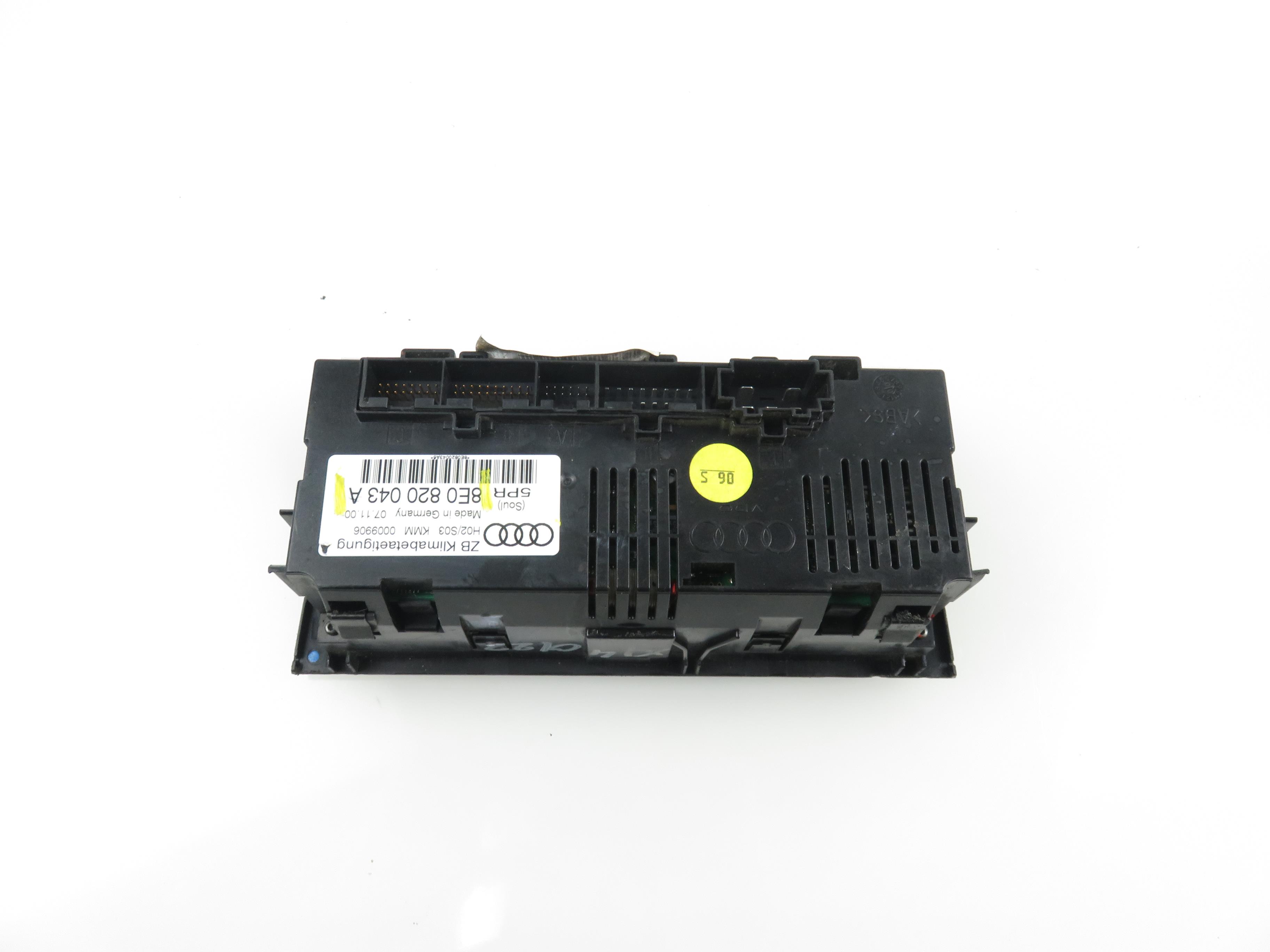 AUDI A4 B6/8E (2000-2005) Klimato kontrolės (klimos) valdymas 8E0820043A 21836820