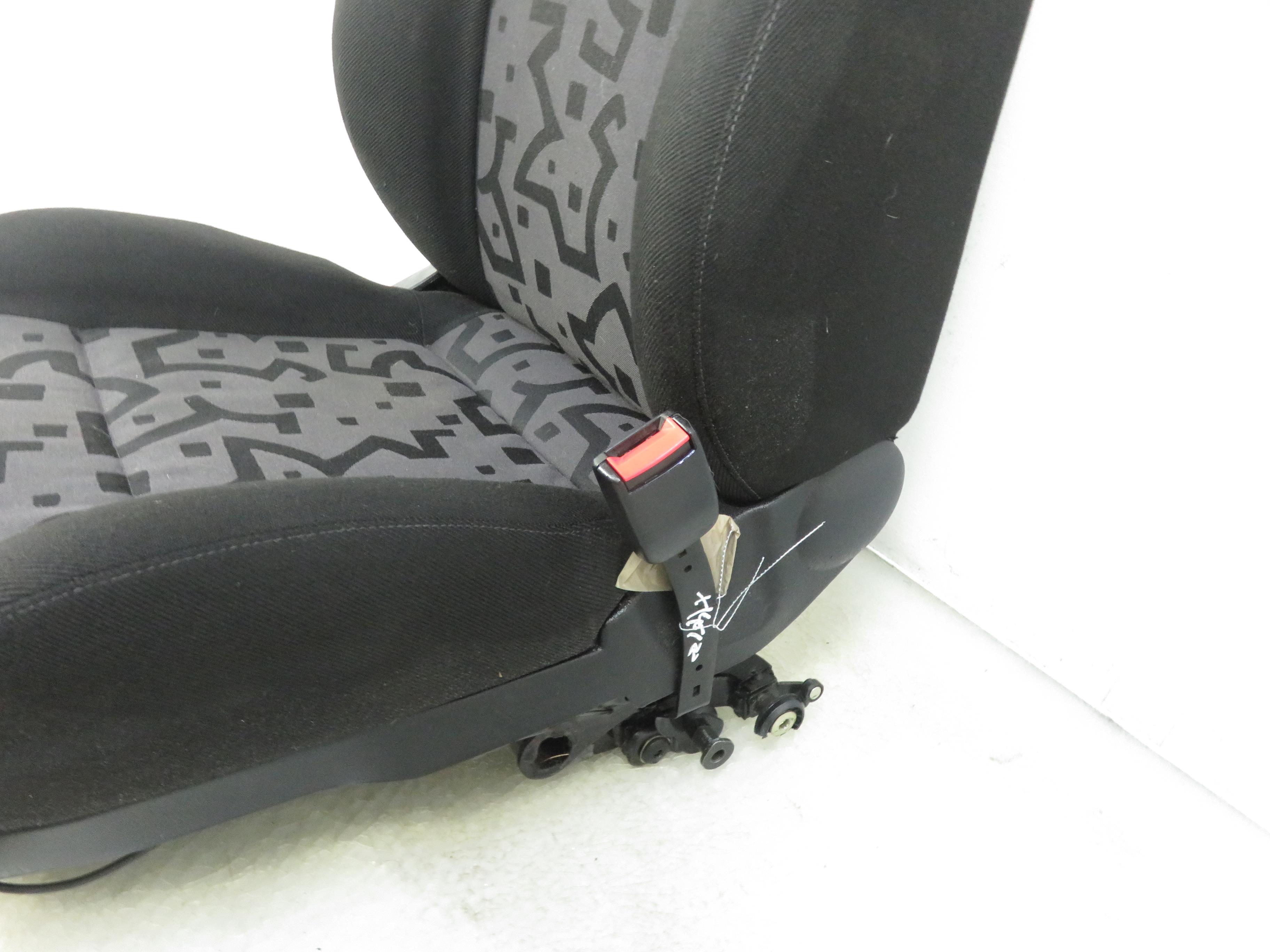 VOLKSWAGEN Golf 4 generation (1997-2006) Front Right Seat 21930670