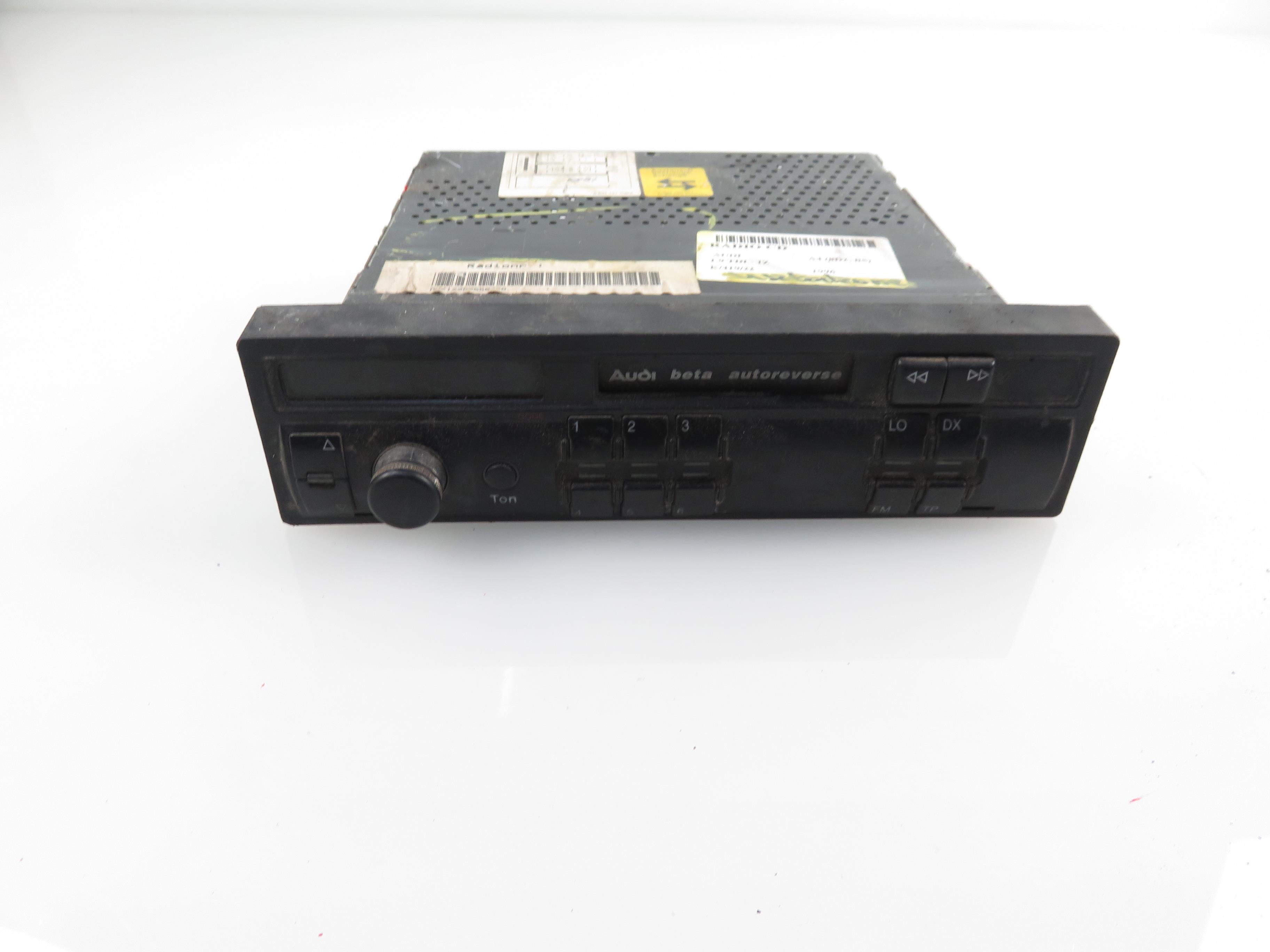 AUDI A4 B5/8D (1994-2001) Musikkspiller uten GPS 4B0035152 21836816