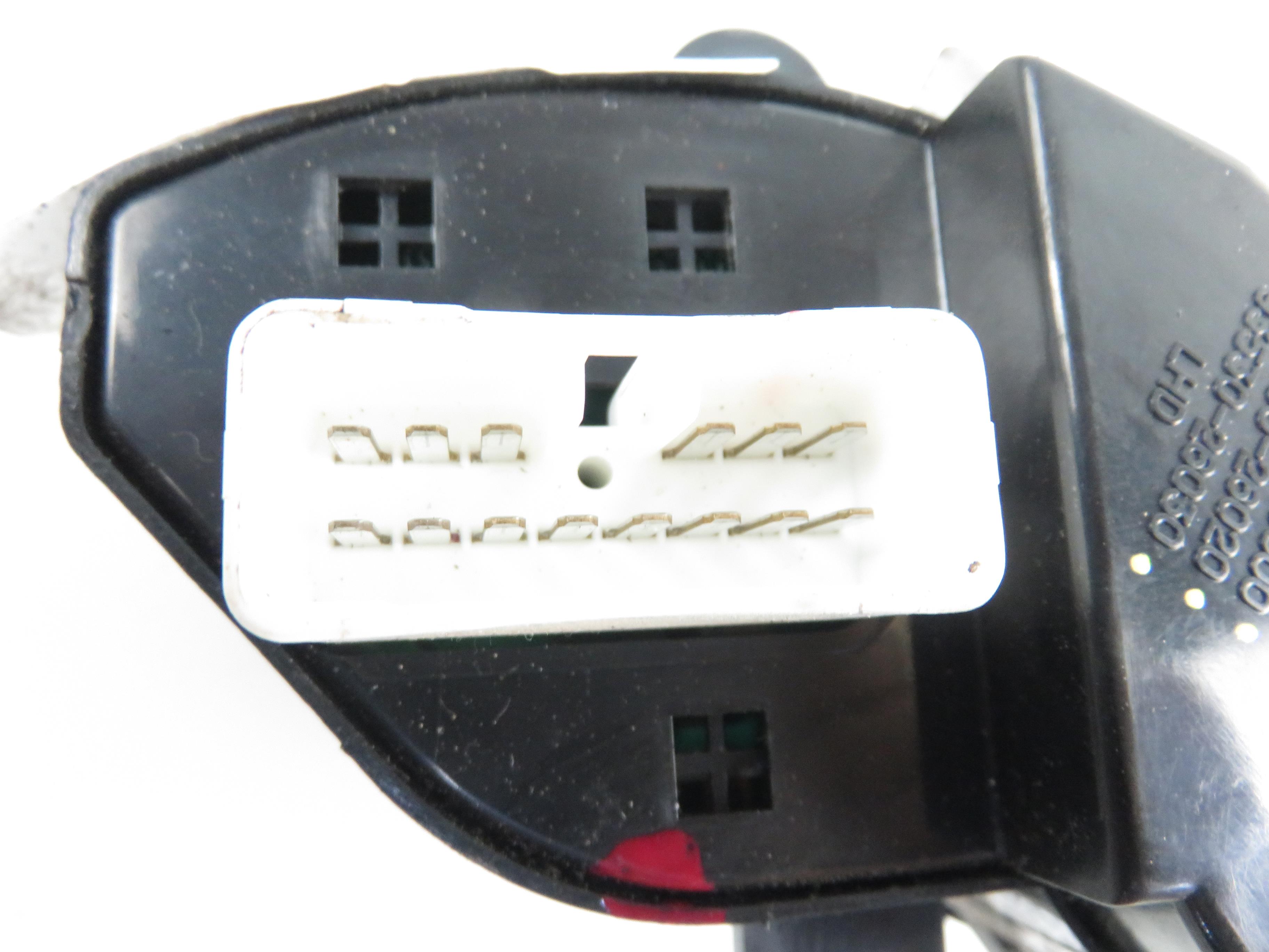 HYUNDAI Santa Fe SM (2000-2013) Mirror adjustment switch 9353026000, 9353026020, 9353026030 17785454