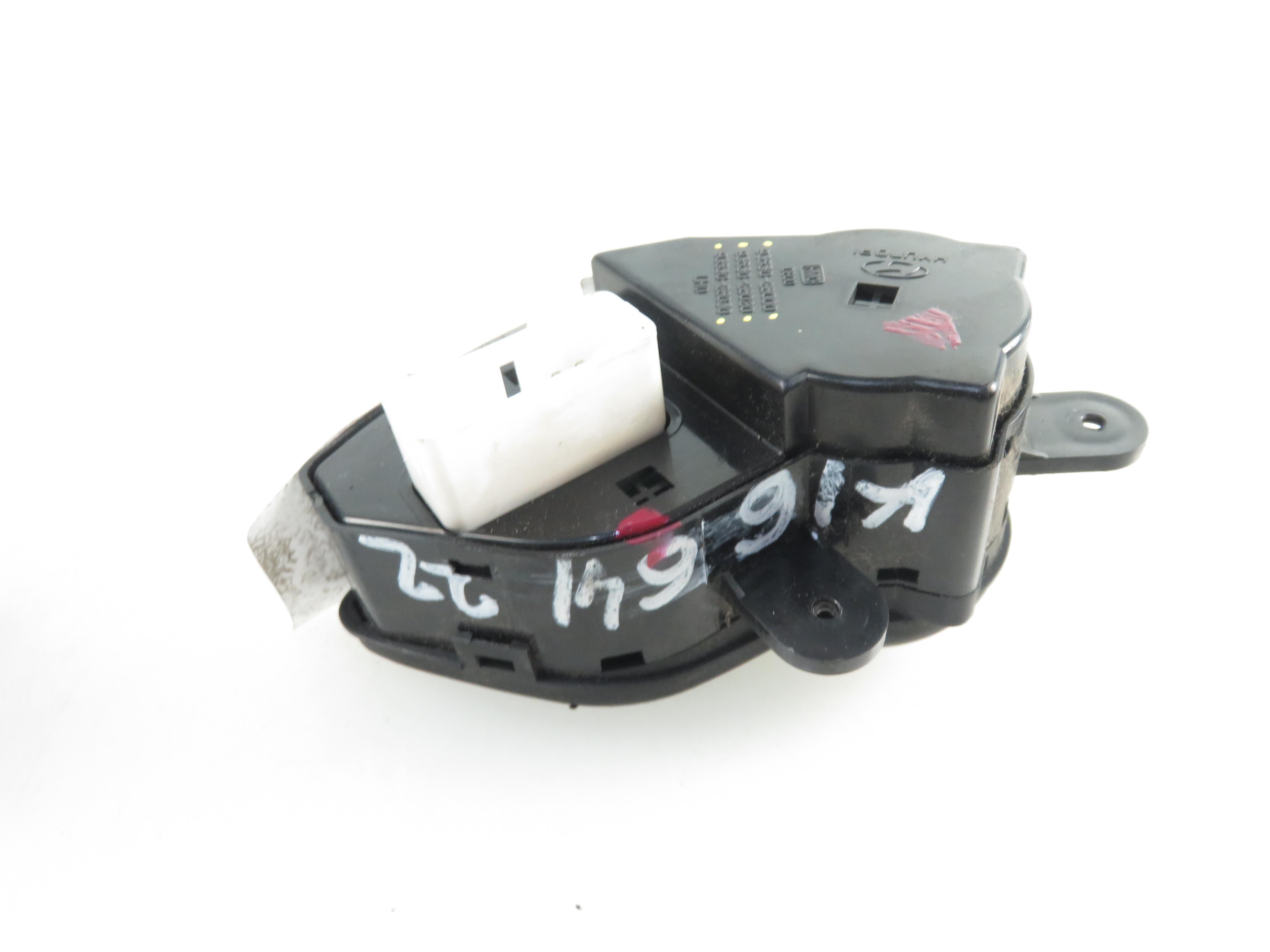 HYUNDAI Santa Fe SM (2000-2013) Mirror adjustment switch 9353026000, 9353026020, 9353026030 17785454