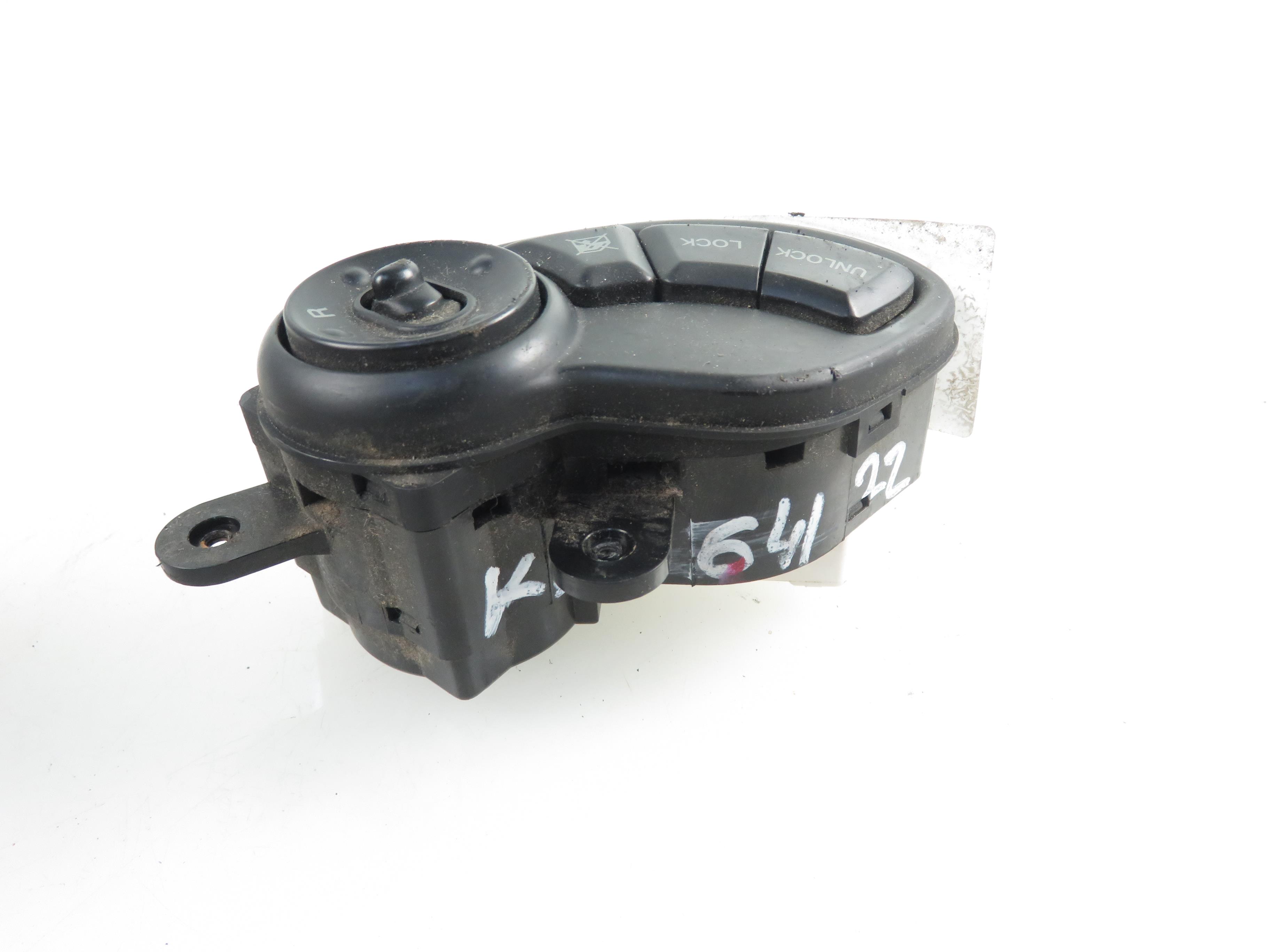 HYUNDAI Santa Fe SM (2000-2013) Mirror adjustment switch 9353026000, 9353026020, 9353026030 17785454