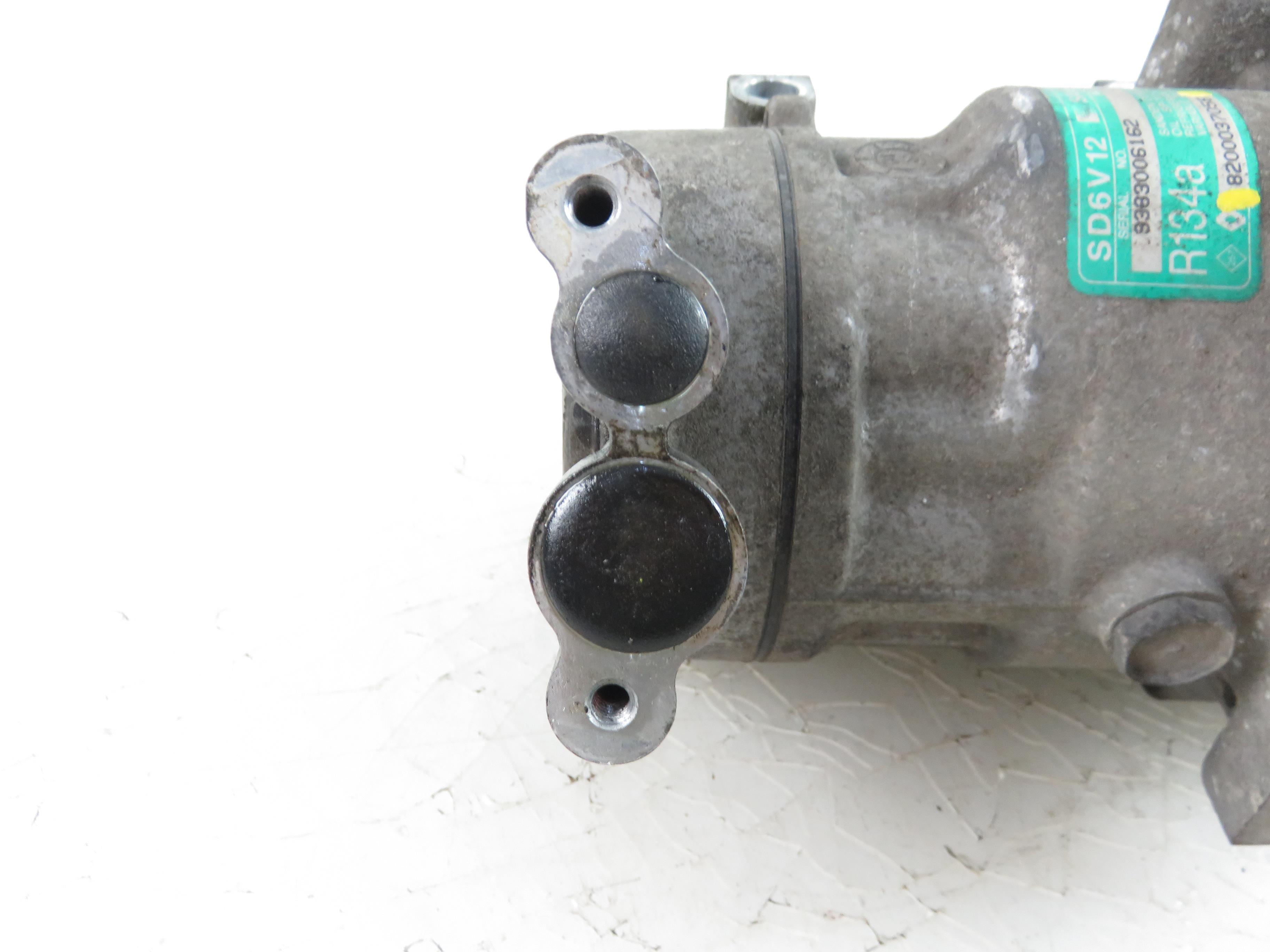 RENAULT Clio 2 generation (1998-2013) Pompă de aer conditionat 8200037058 17799194