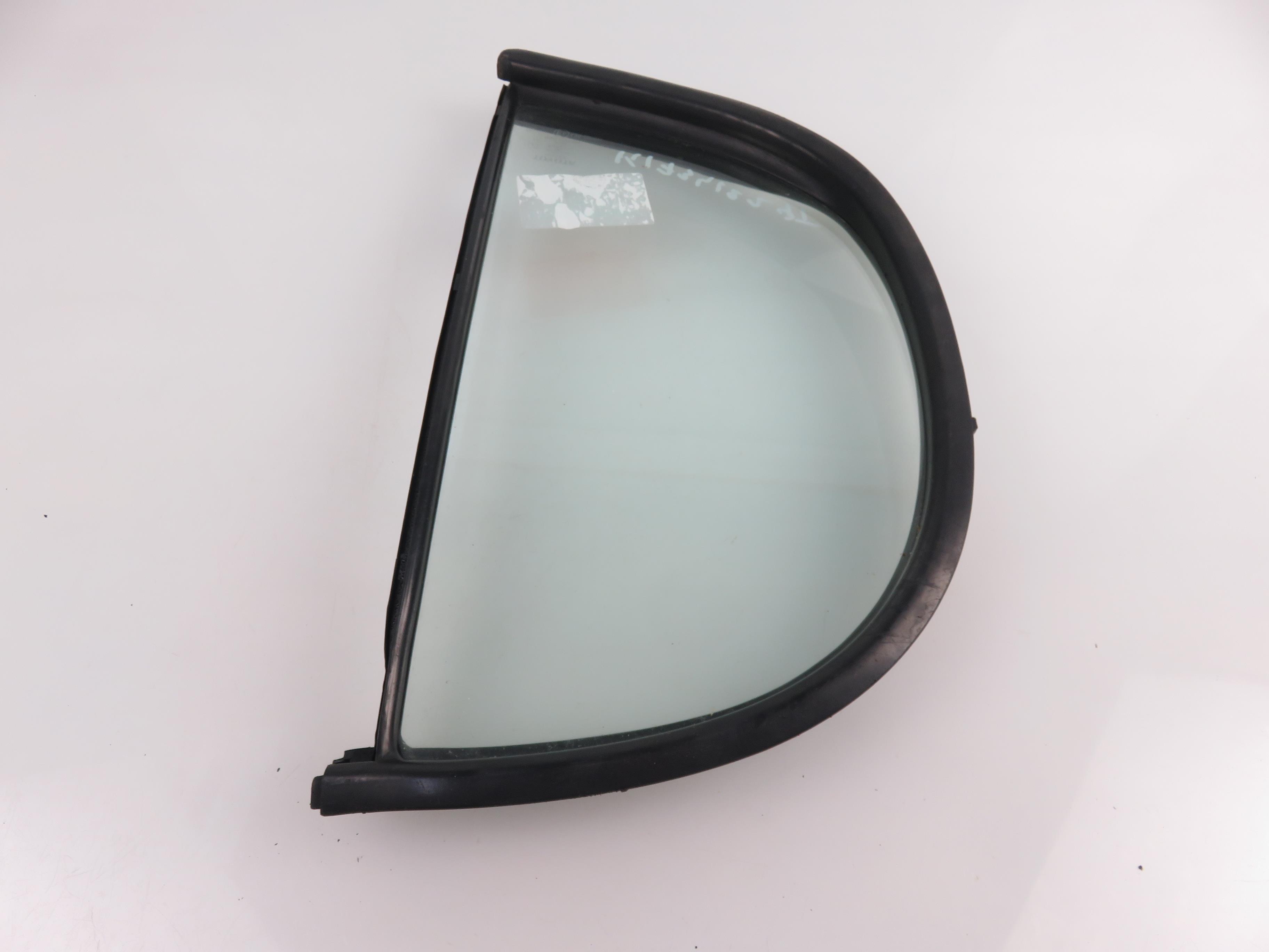 TOYOTA Yaris 1 generation (1999-2005) Front Right Door Window 17799220