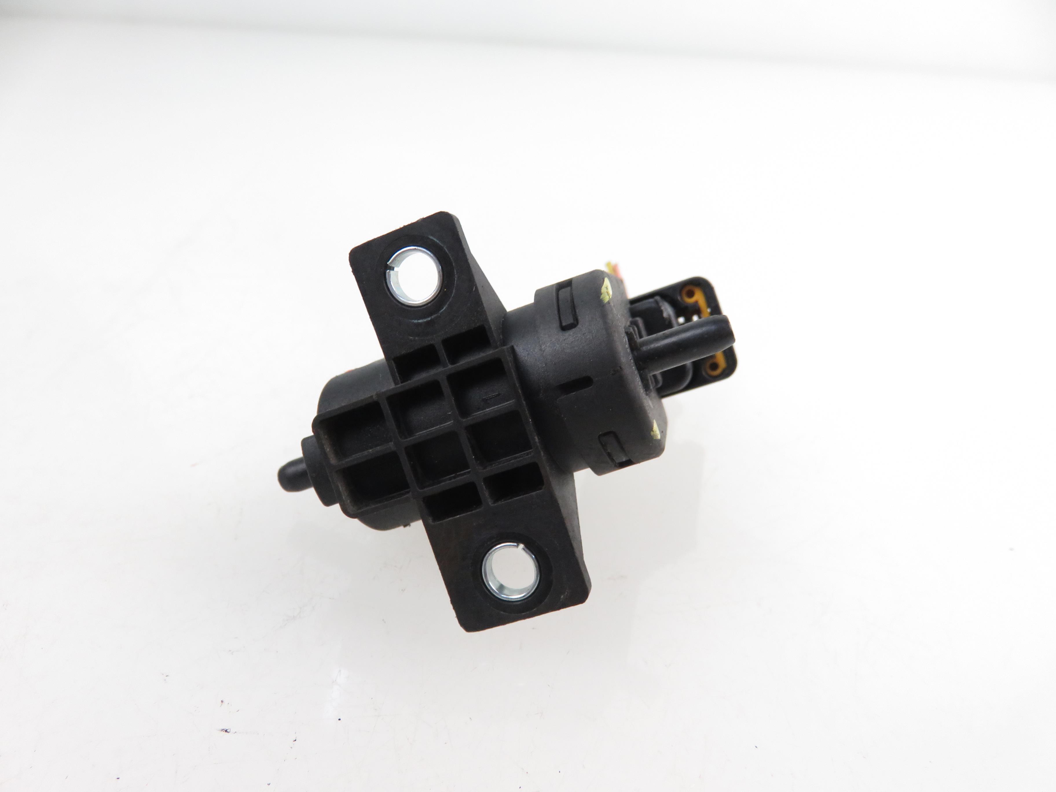 PEUGEOT 508 1 generation (2010-2020) Vacuum Valve 9665558580 17846329