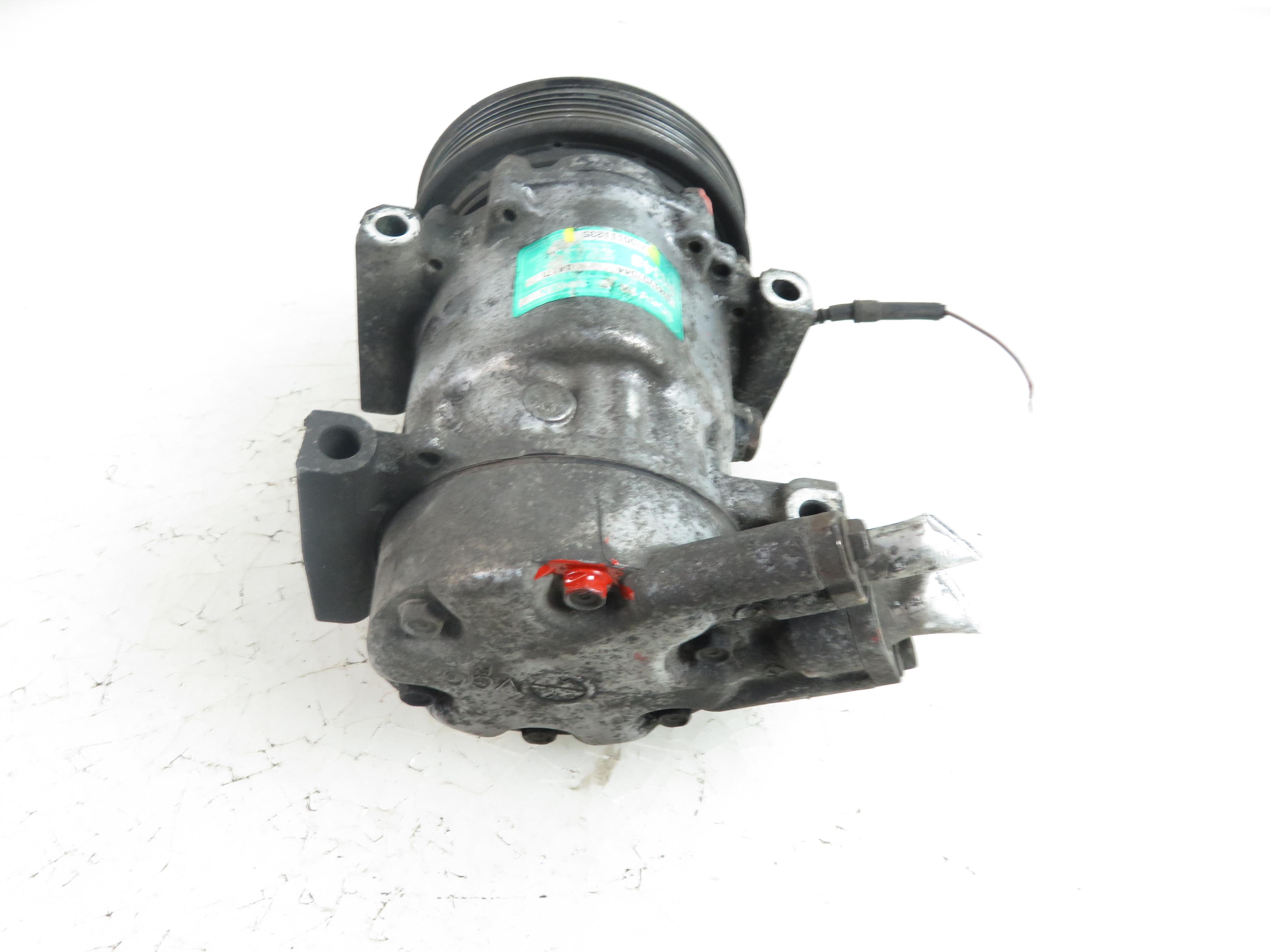 RENAULT Clio 2 generation (1998-2013) Air Condition Pump 7700111235 17799251