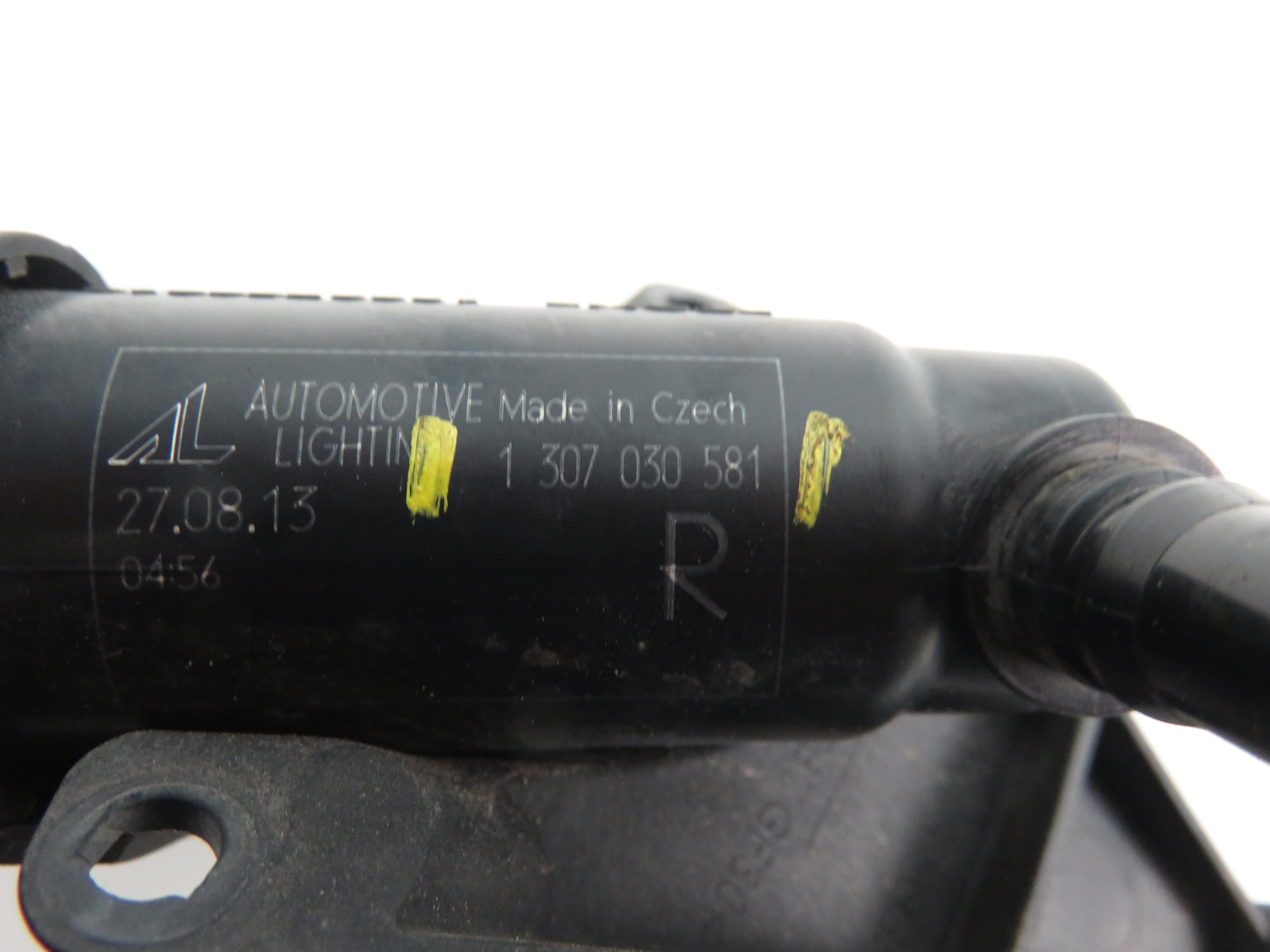 MINI Countryman 1 generation (R60) (2010-2016) Front Headlight Washer Nozzle Set 1307030581 22023359