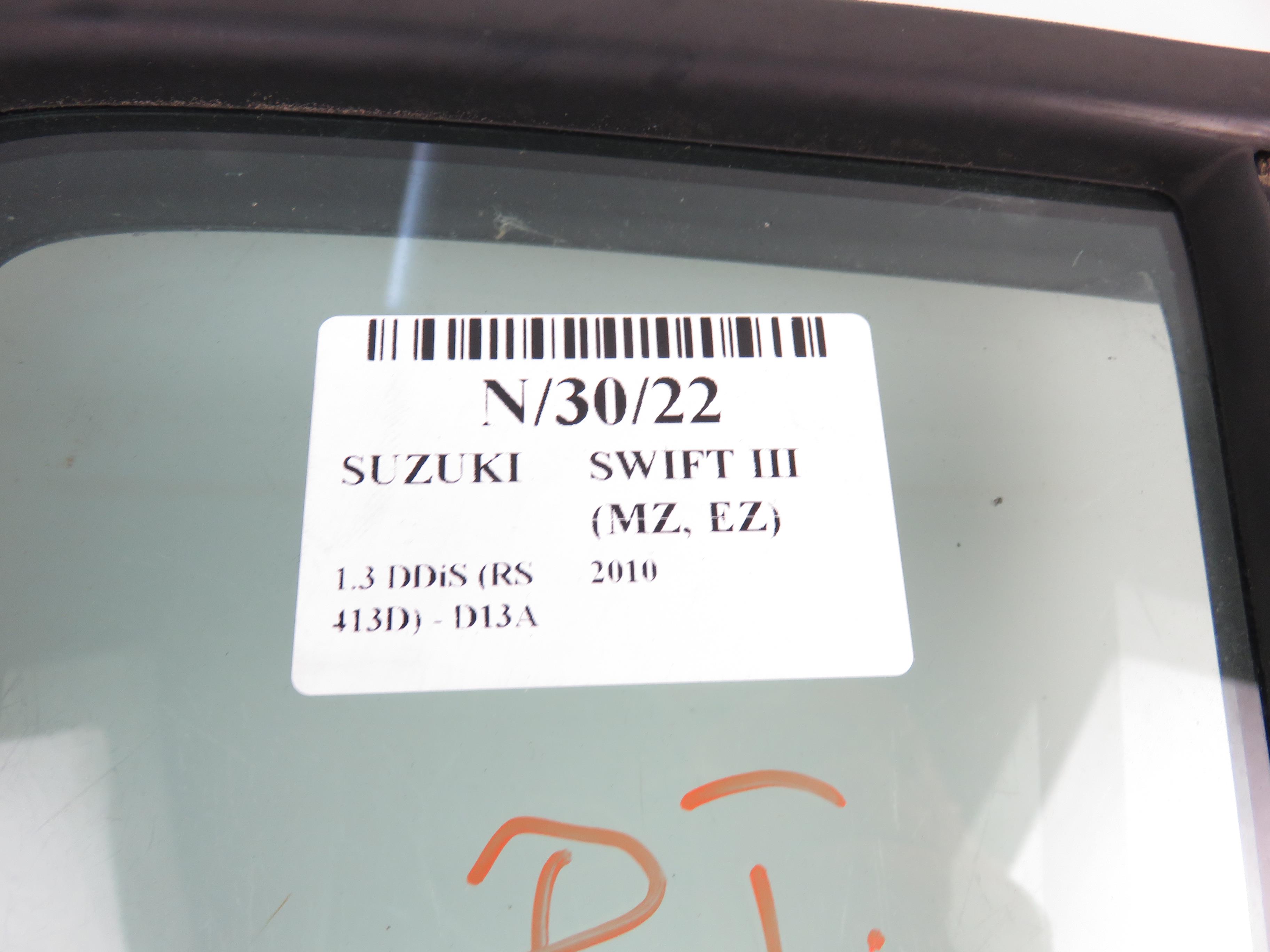 SUZUKI Swift 3 generation (2004-2010) Фортка передней правой двери 17939996